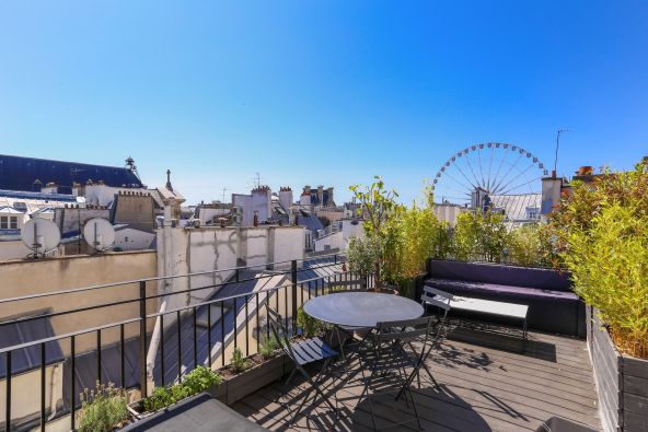 Sale Luxury apartment Paris 1 2 Rooms 58 m²