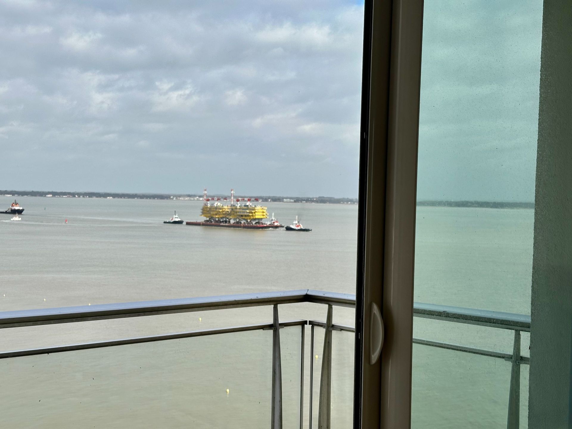 luxury apartment 4 Rooms for sale on ST NAZAIRE (44600)