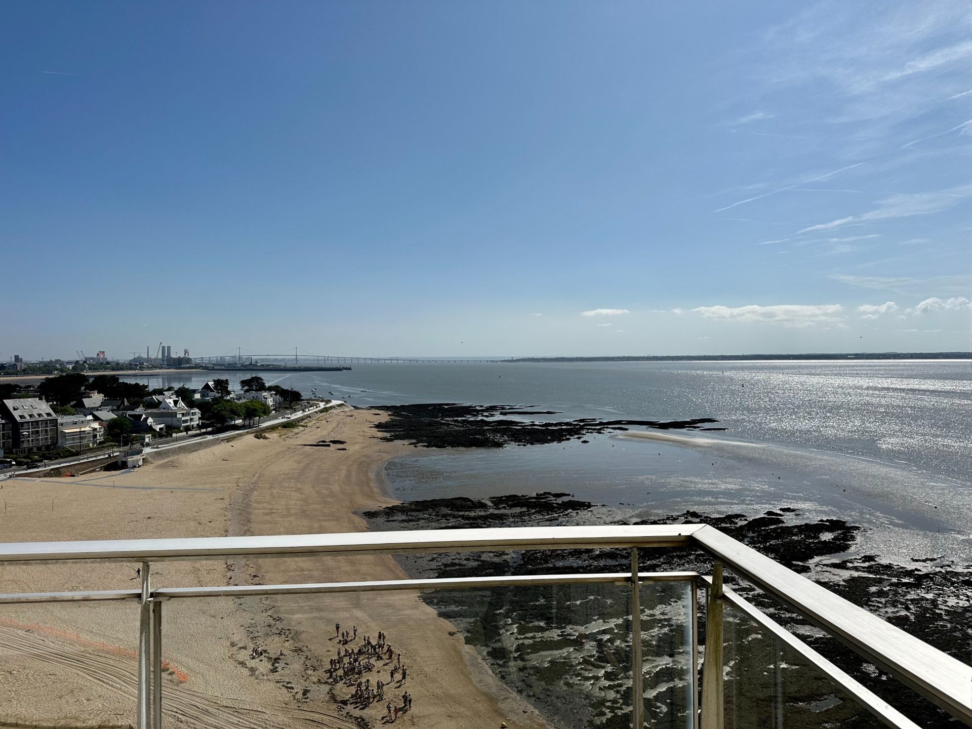 luxury apartment 4 Rooms for sale on ST NAZAIRE (44600)