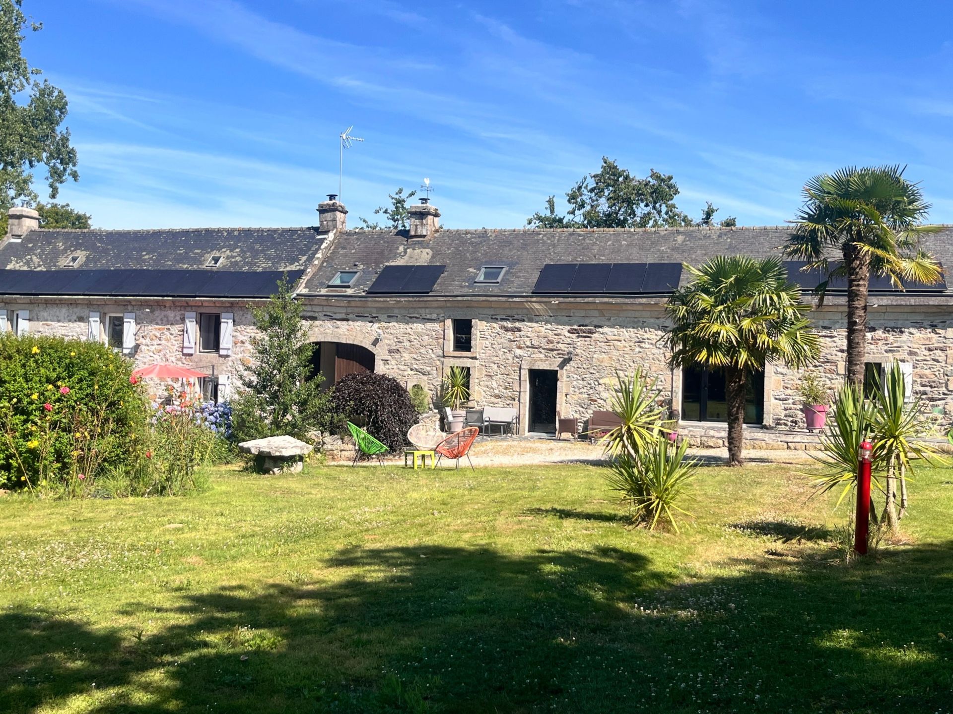 luxury house 20 Rooms for sale on PLOMODIERN (29550)