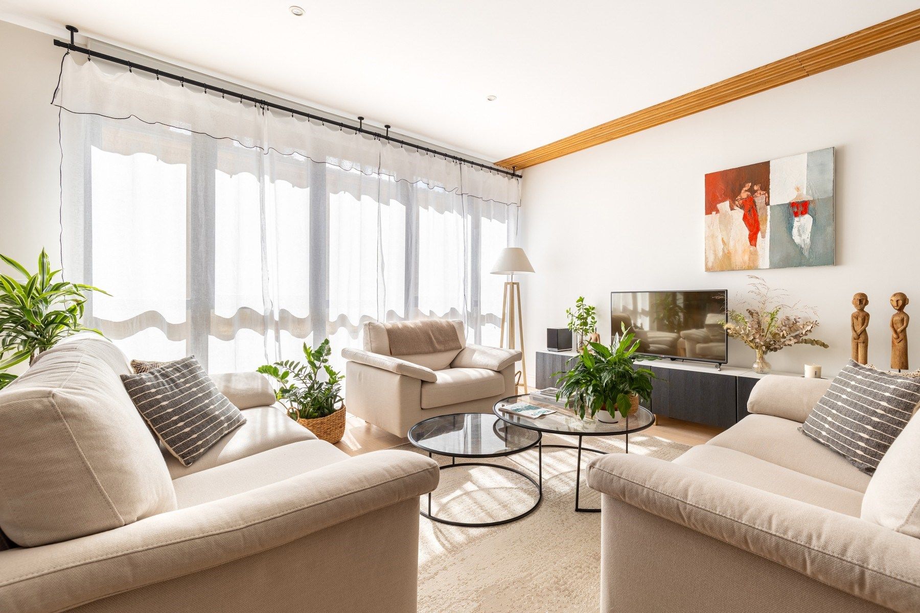 luxury apartment 3 Rooms for sale on BORDEAUX (33000)