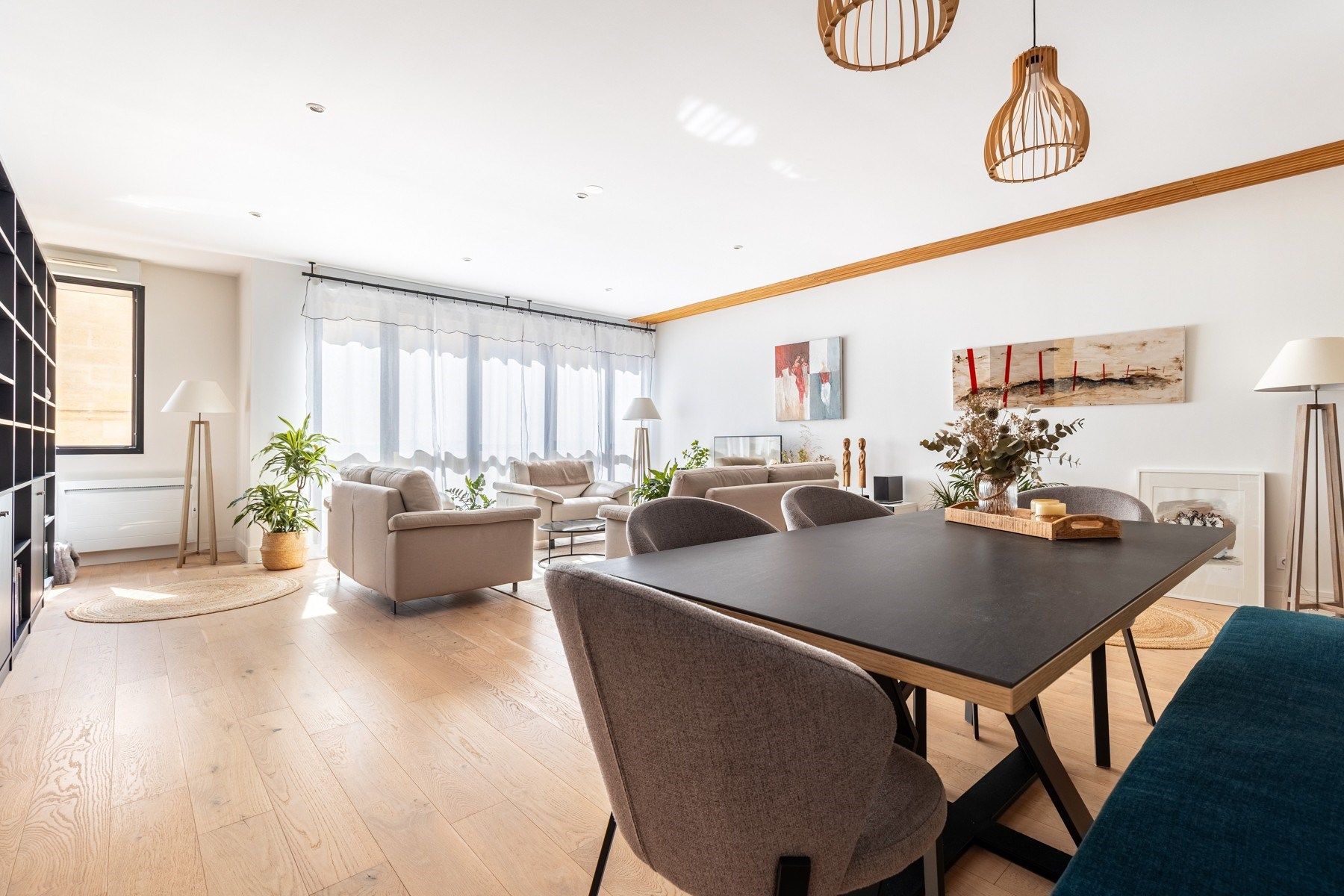 luxury apartment 3 Rooms for sale on BORDEAUX (33000)