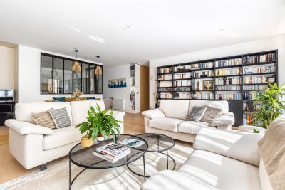 Sale Luxury apartment Bordeaux 3 Rooms 104.5 m²