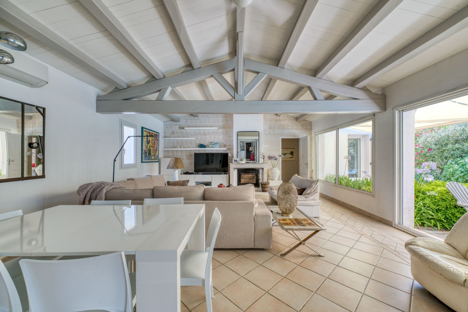 luxury house 5 Rooms for sale on RIVEDOUX PLAGE (17940)