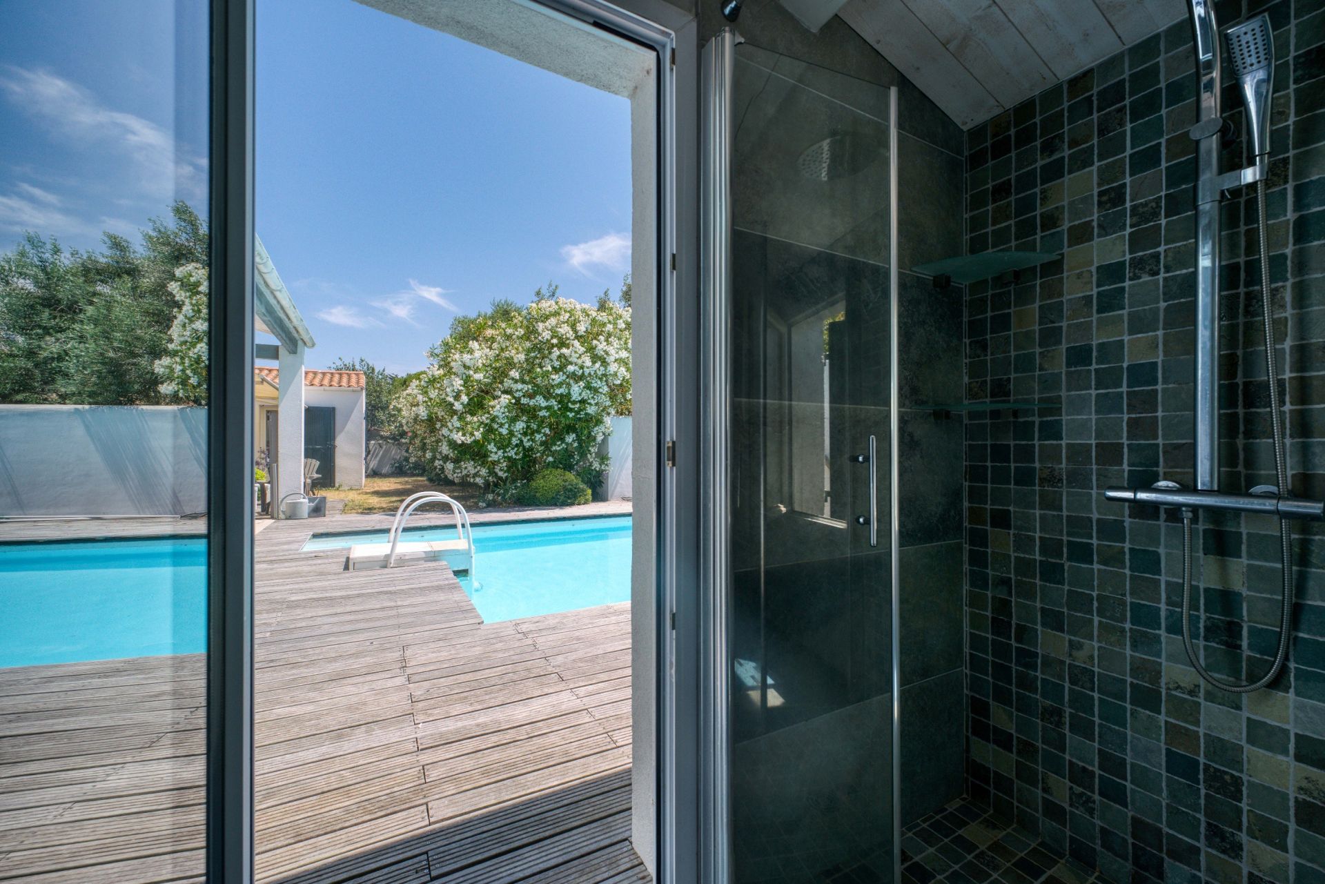 luxury house 5 Rooms for sale on RIVEDOUX PLAGE (17940)