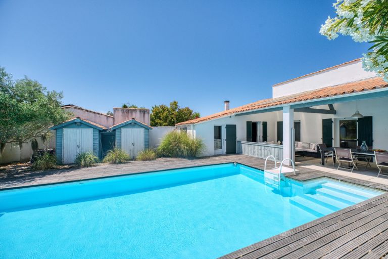 luxury house 5 Rooms for sale on RIVEDOUX PLAGE (17940)
