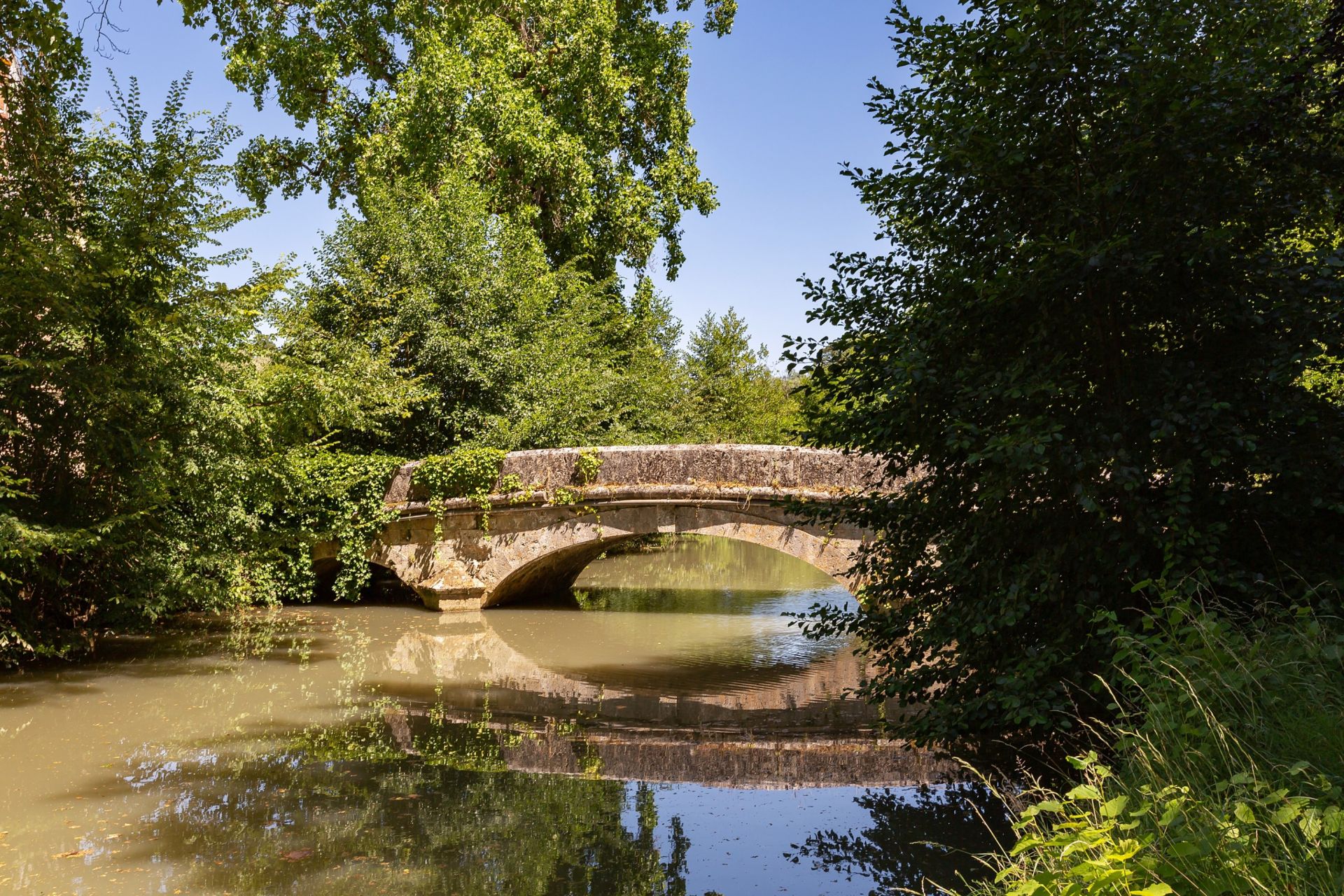 château 56 Pièces en vente sur AUNEAU (28700)