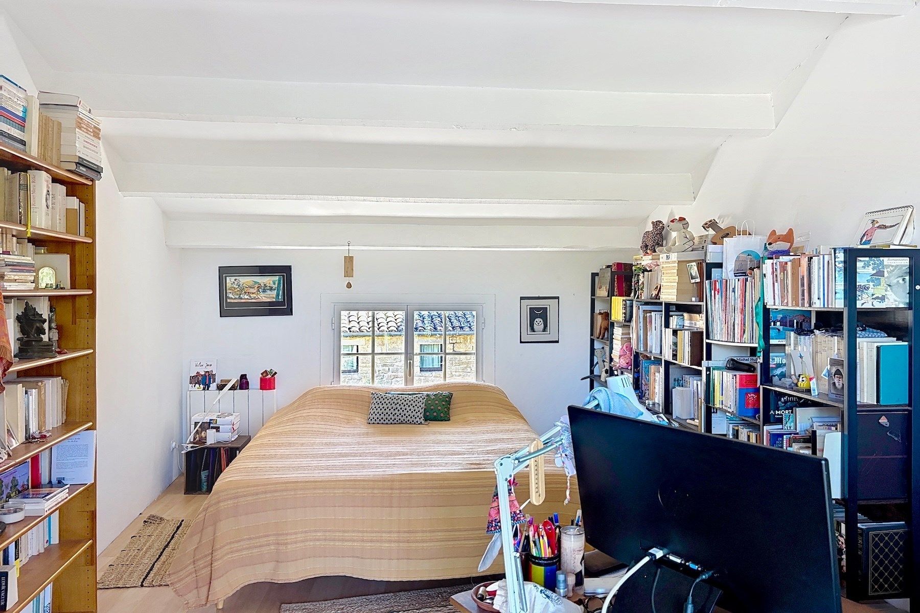 luxury house 9 Rooms for sale on UZES (30700)