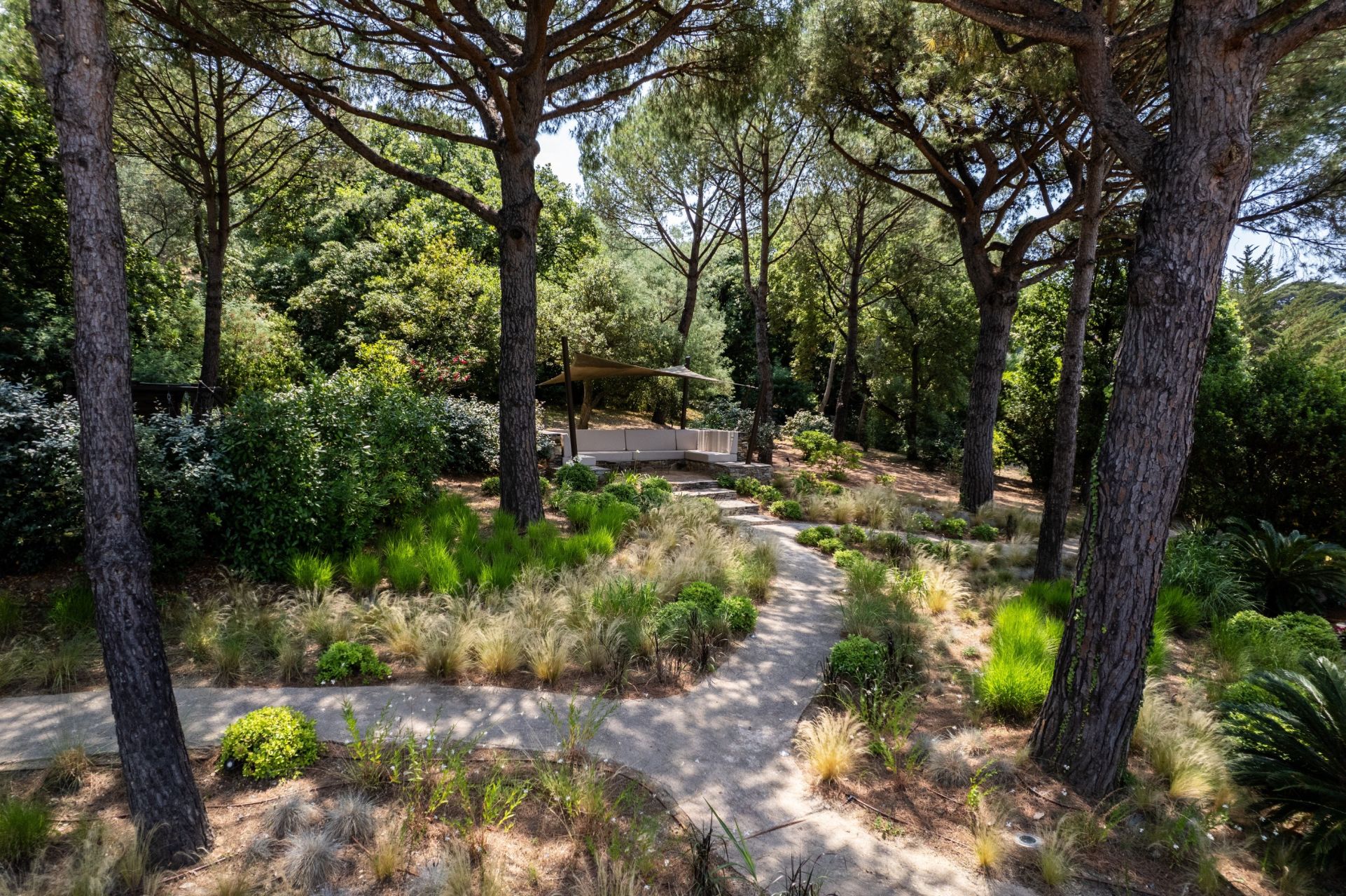 luxury provencale house 11 Rooms for sale on ST TROPEZ (83990)