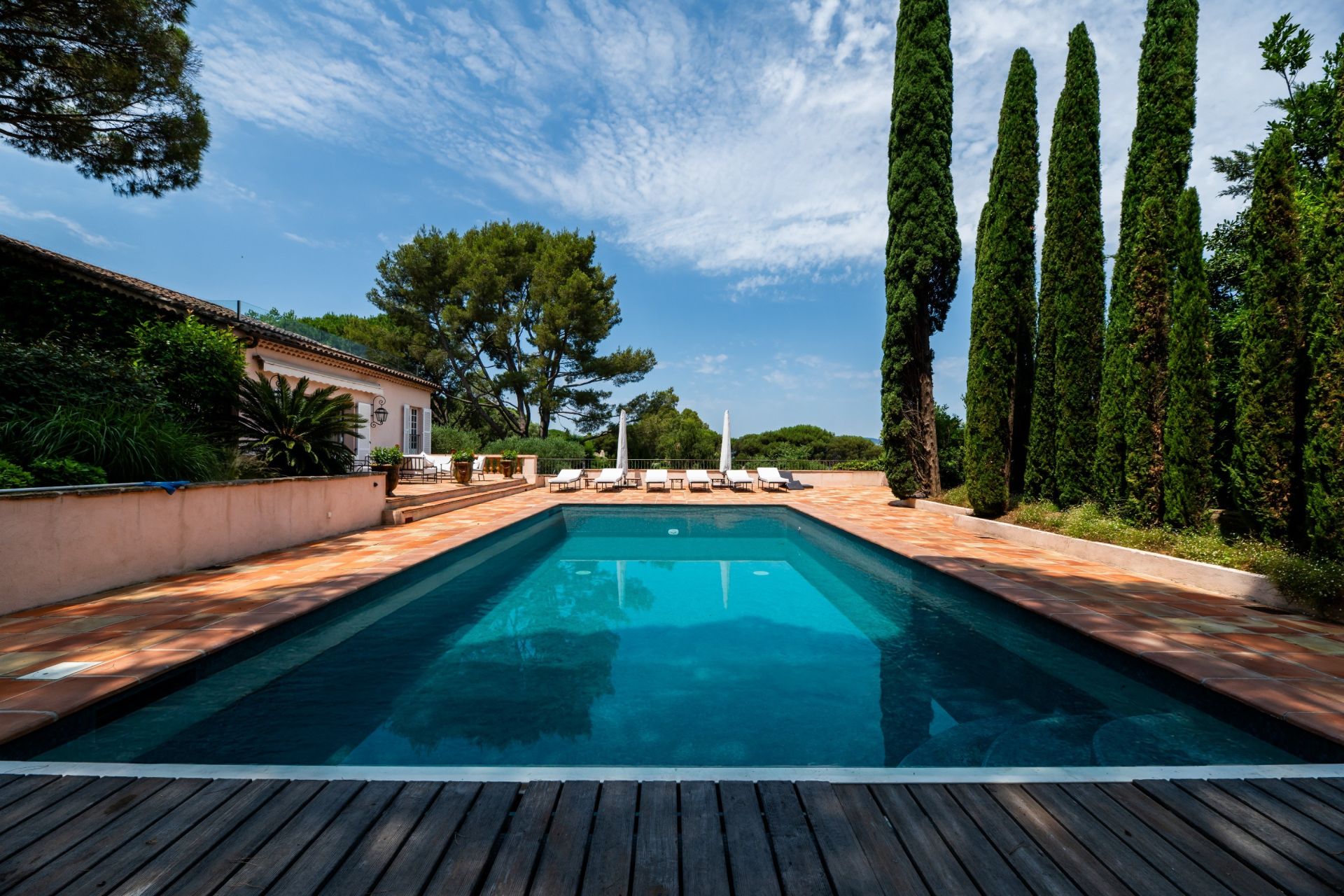 luxury provencale house 11 Rooms for sale on ST TROPEZ (83990)