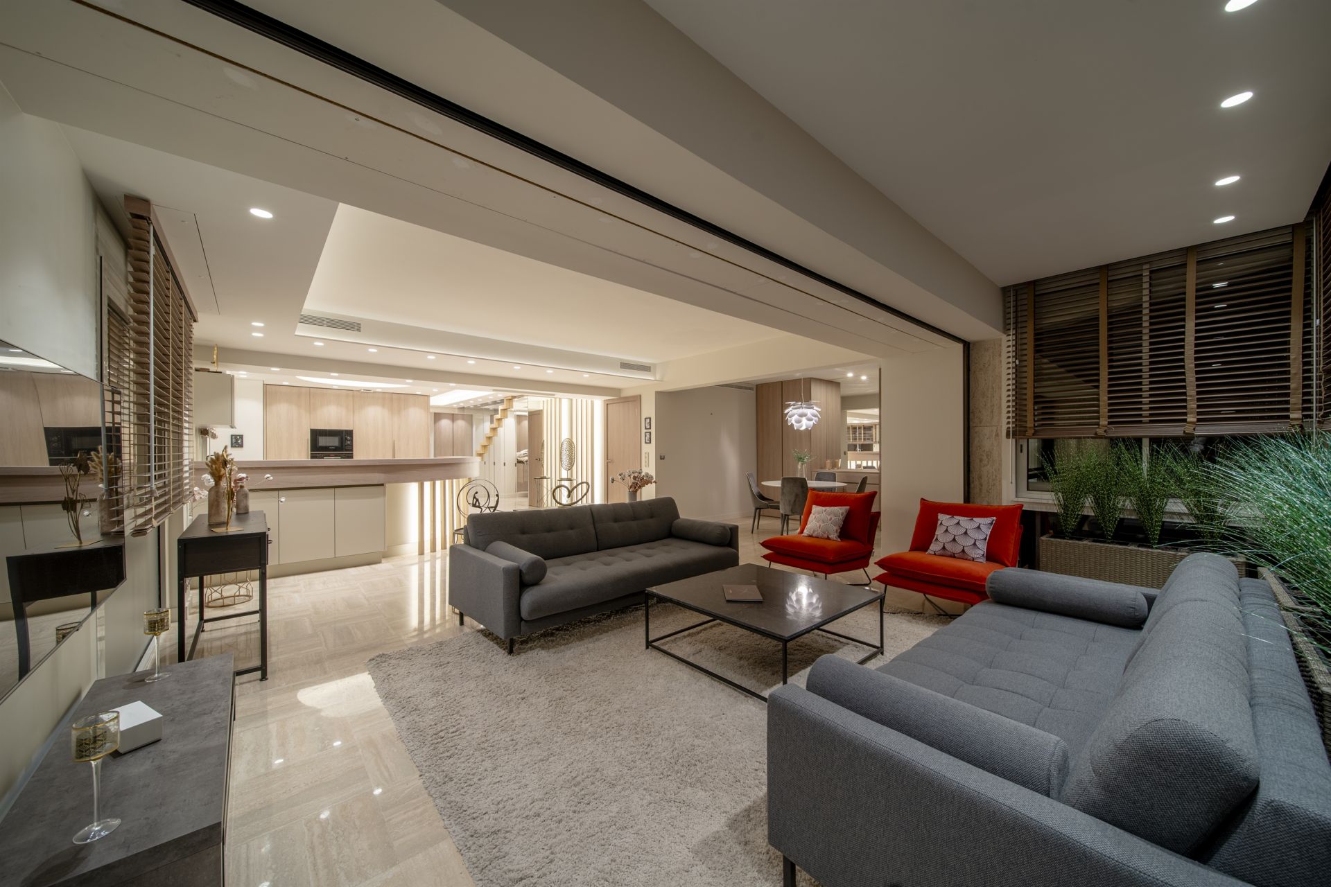 penthouse 4 Rooms for sale on CANNES (06400)