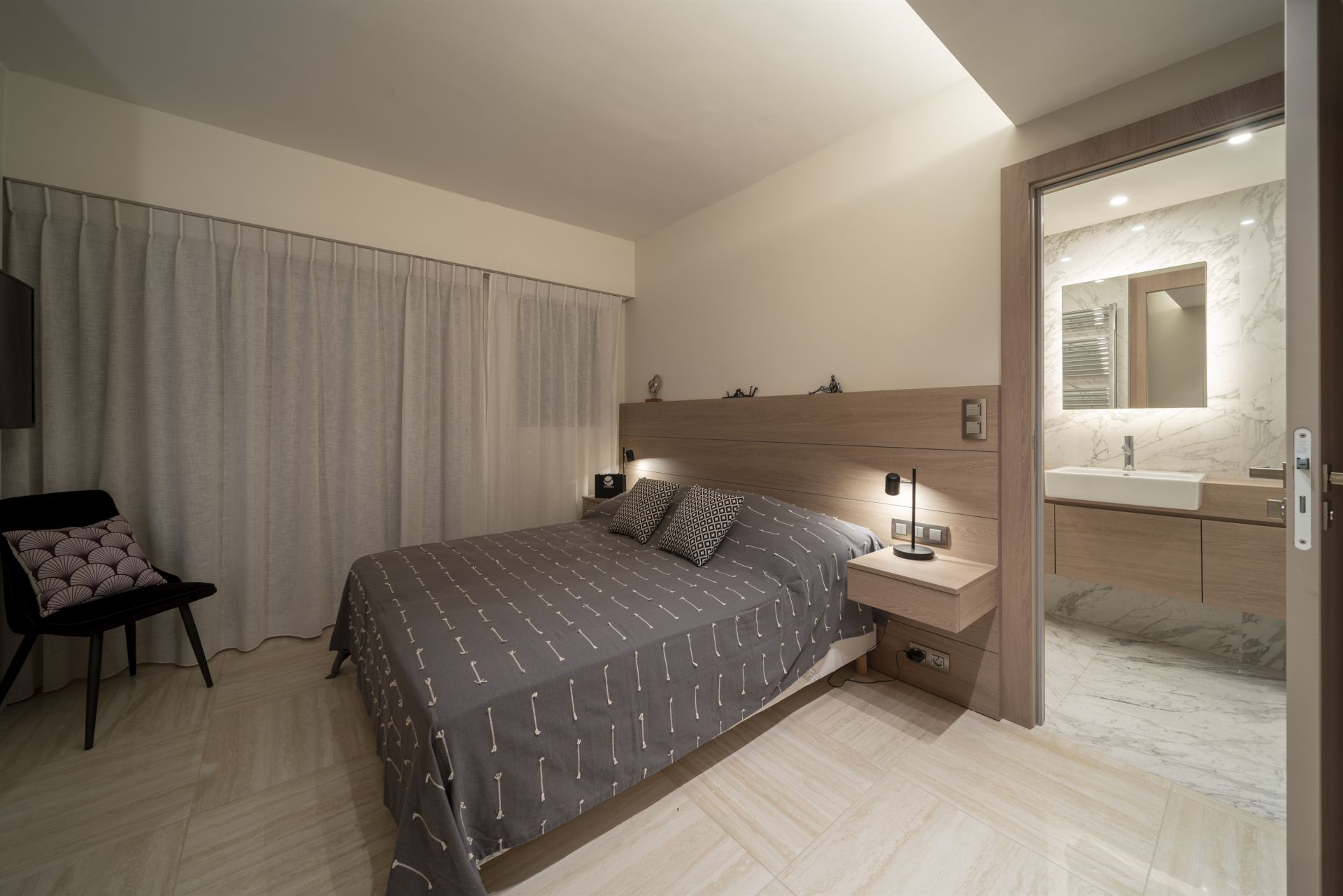 penthouse 4 Rooms for sale on CANNES (06400)