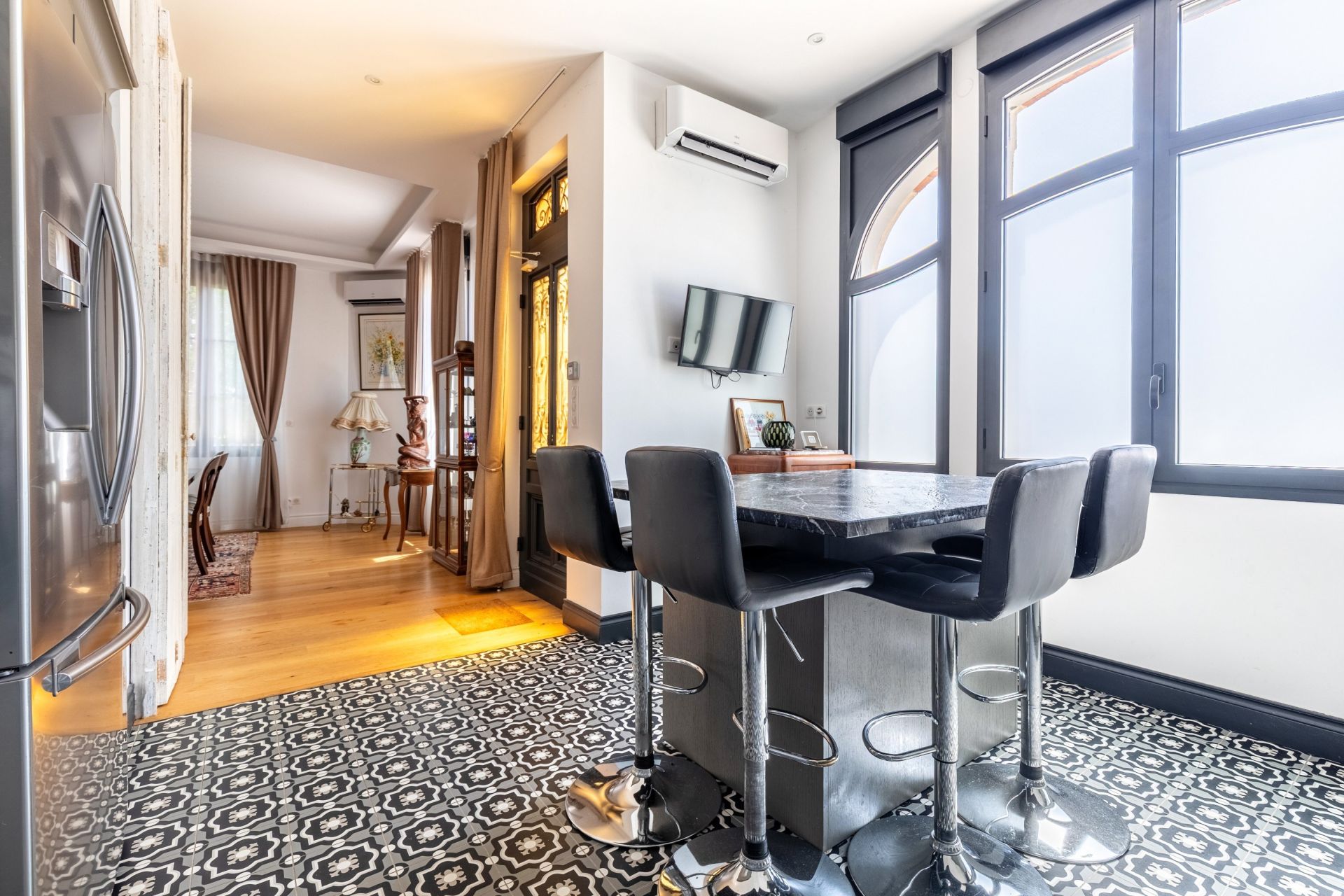 luxury house 6 Rooms for sale on ARCACHON (33120)