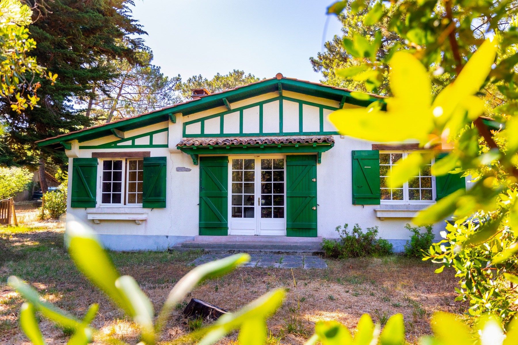 luxury house 5 Rooms for sale on CAP FERRET (33970)