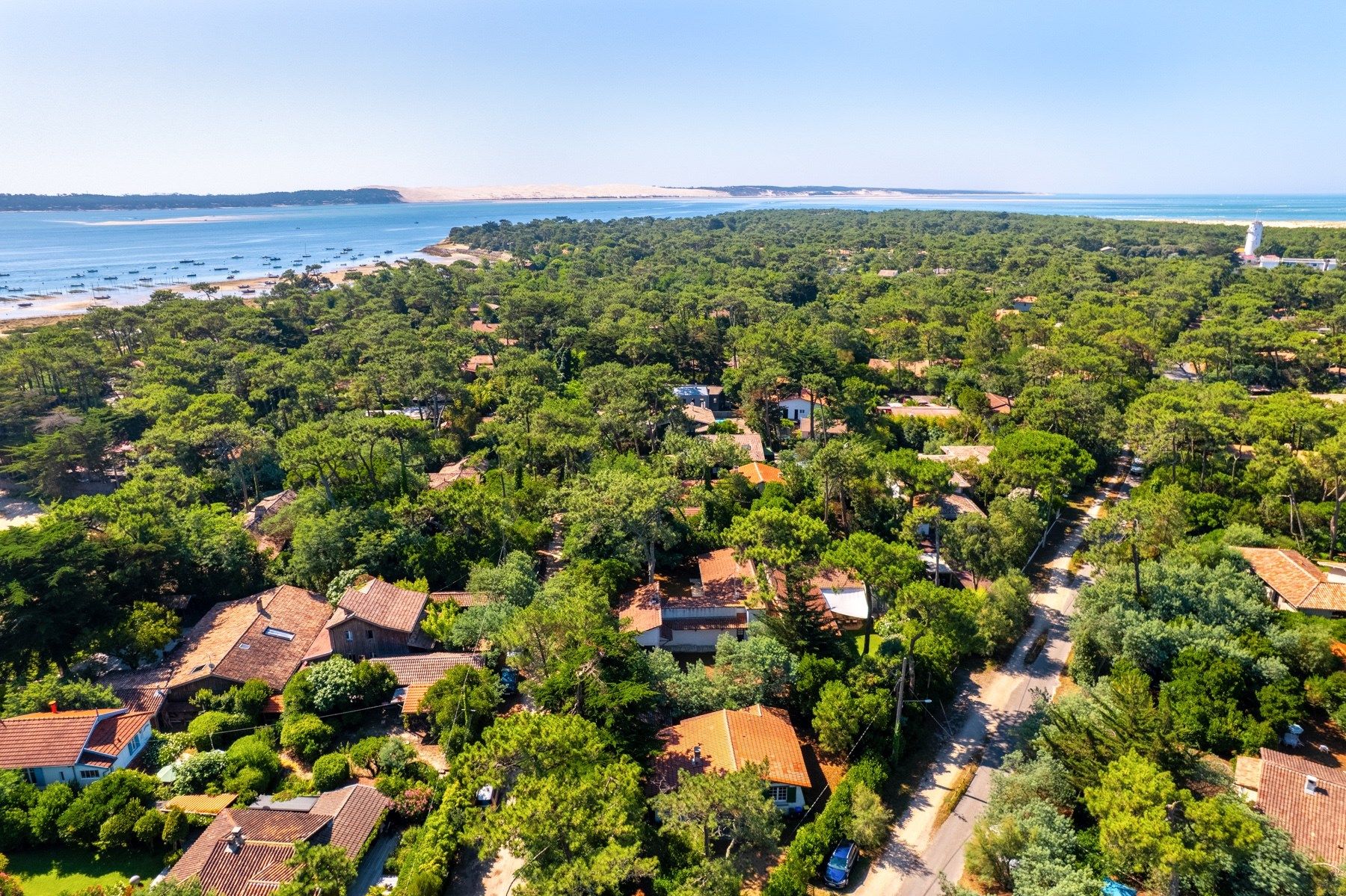 luxury house 5 Rooms for sale on CAP FERRET (33970)
