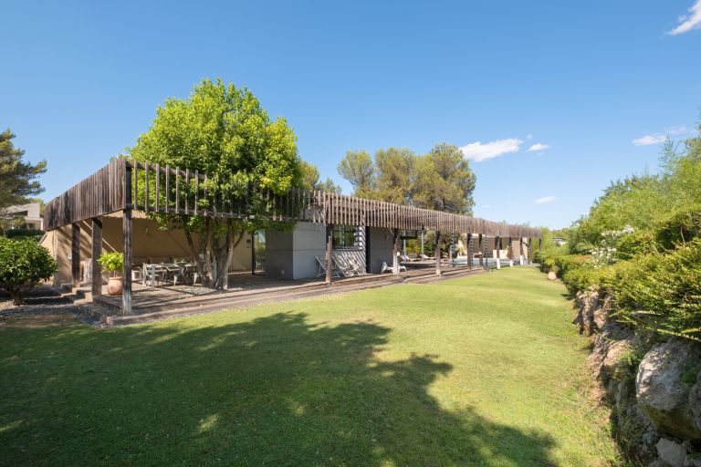 luxury house 6 Rooms for sale on MONTPELLIER (34000)