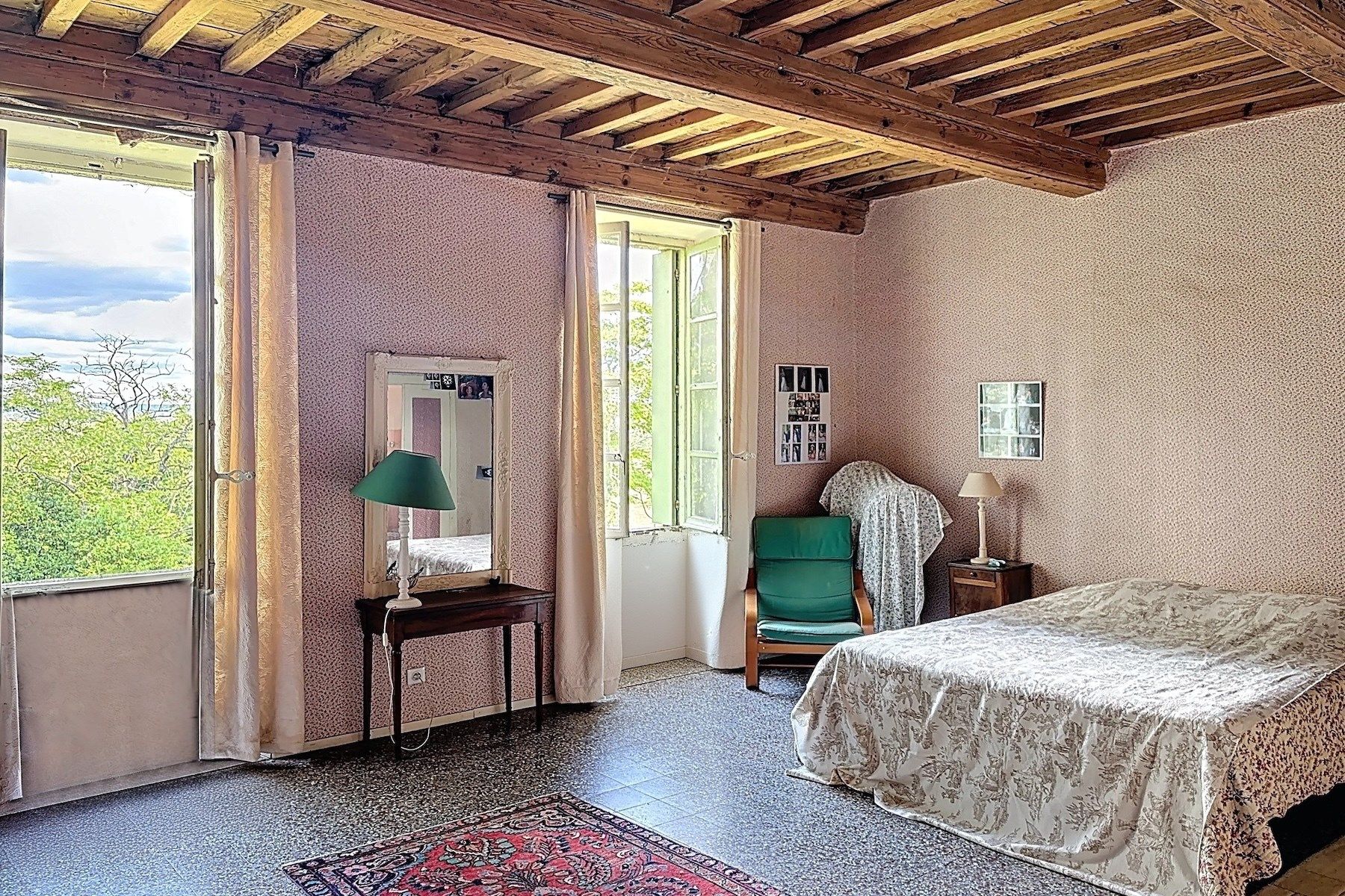 mas 11 Pièces en vente sur UZES (30700)