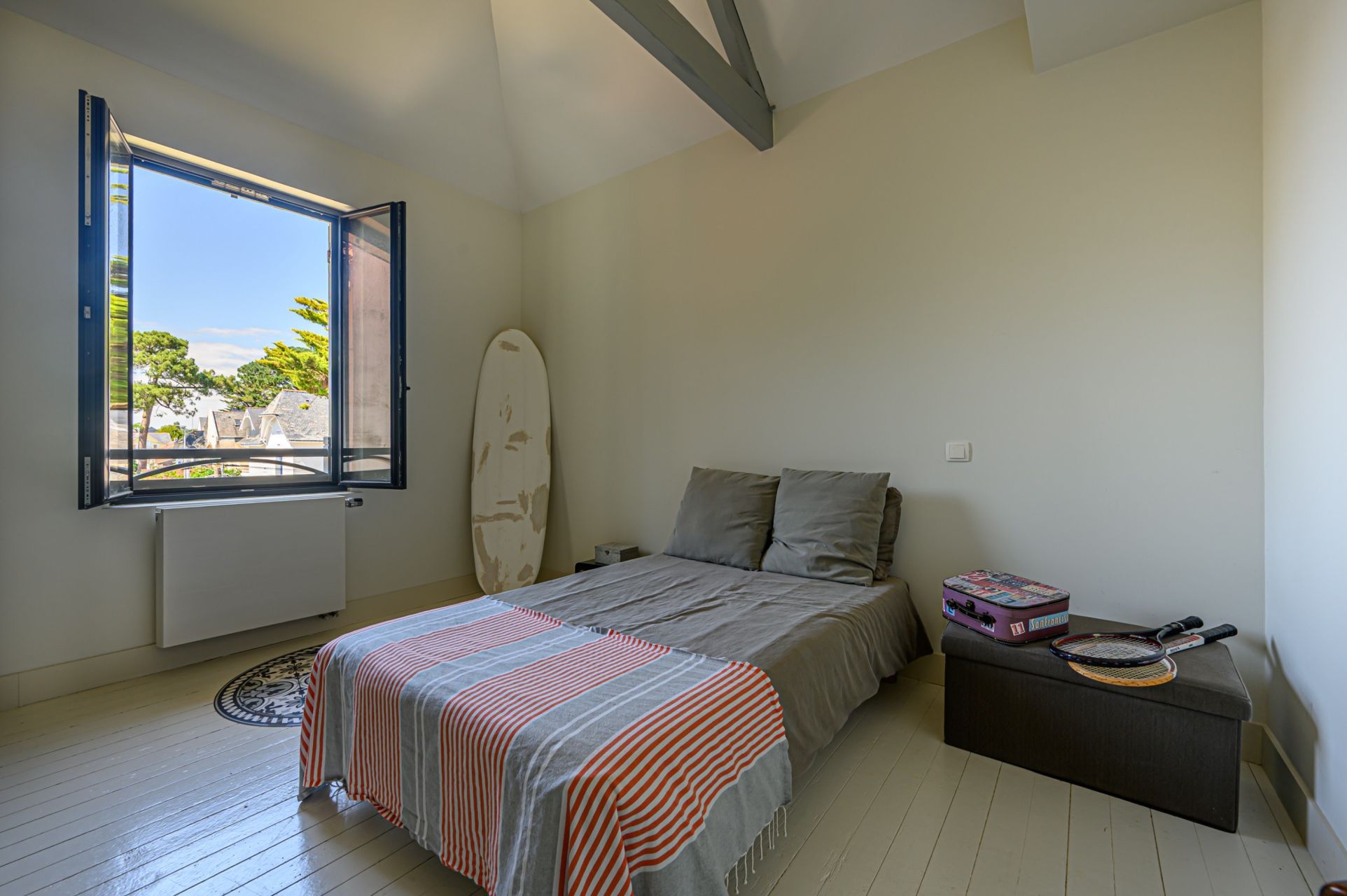 luxury house 9 Rooms for sale on PORNICHET (44380)