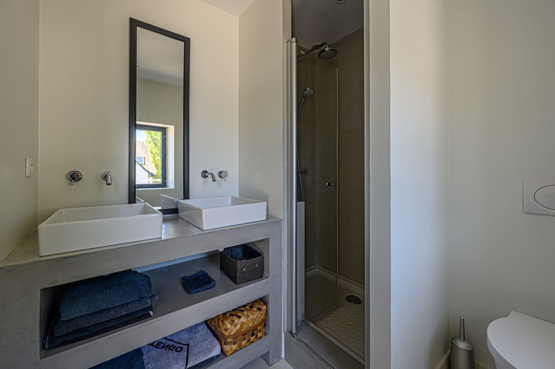 luxury house 9 Rooms for sale on PORNICHET (44380)