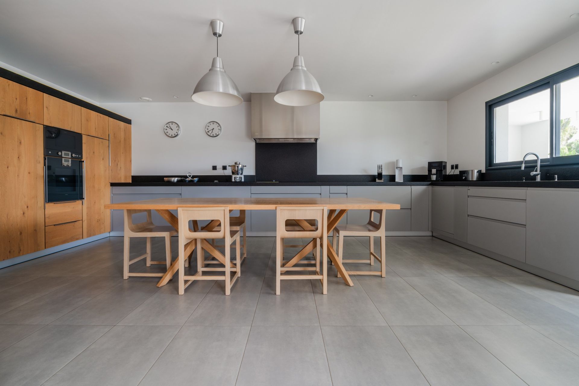 luxury house 10 Rooms for sale on PERPIGNAN (66000)
