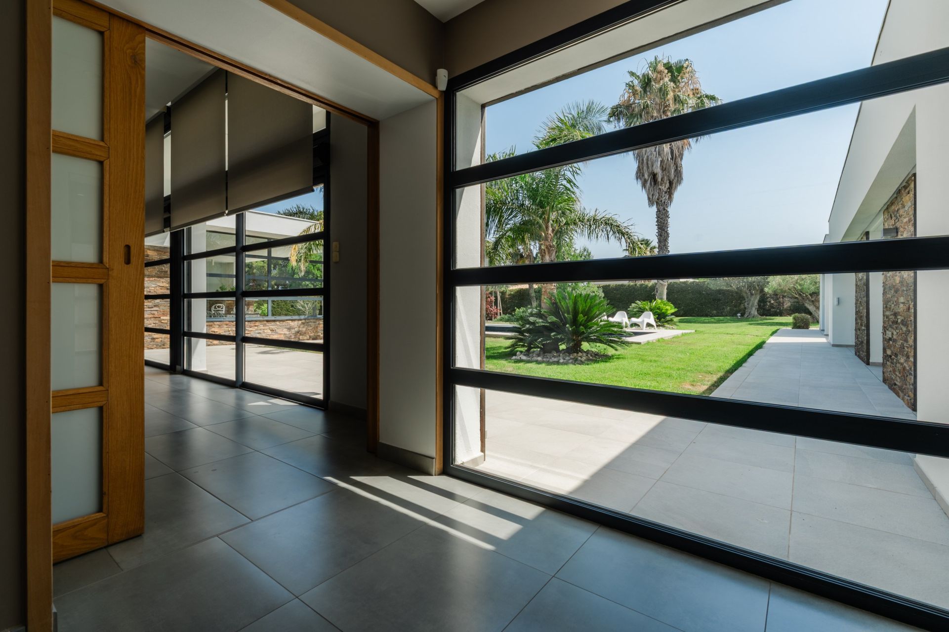 luxury house 10 Rooms for sale on PERPIGNAN (66000)