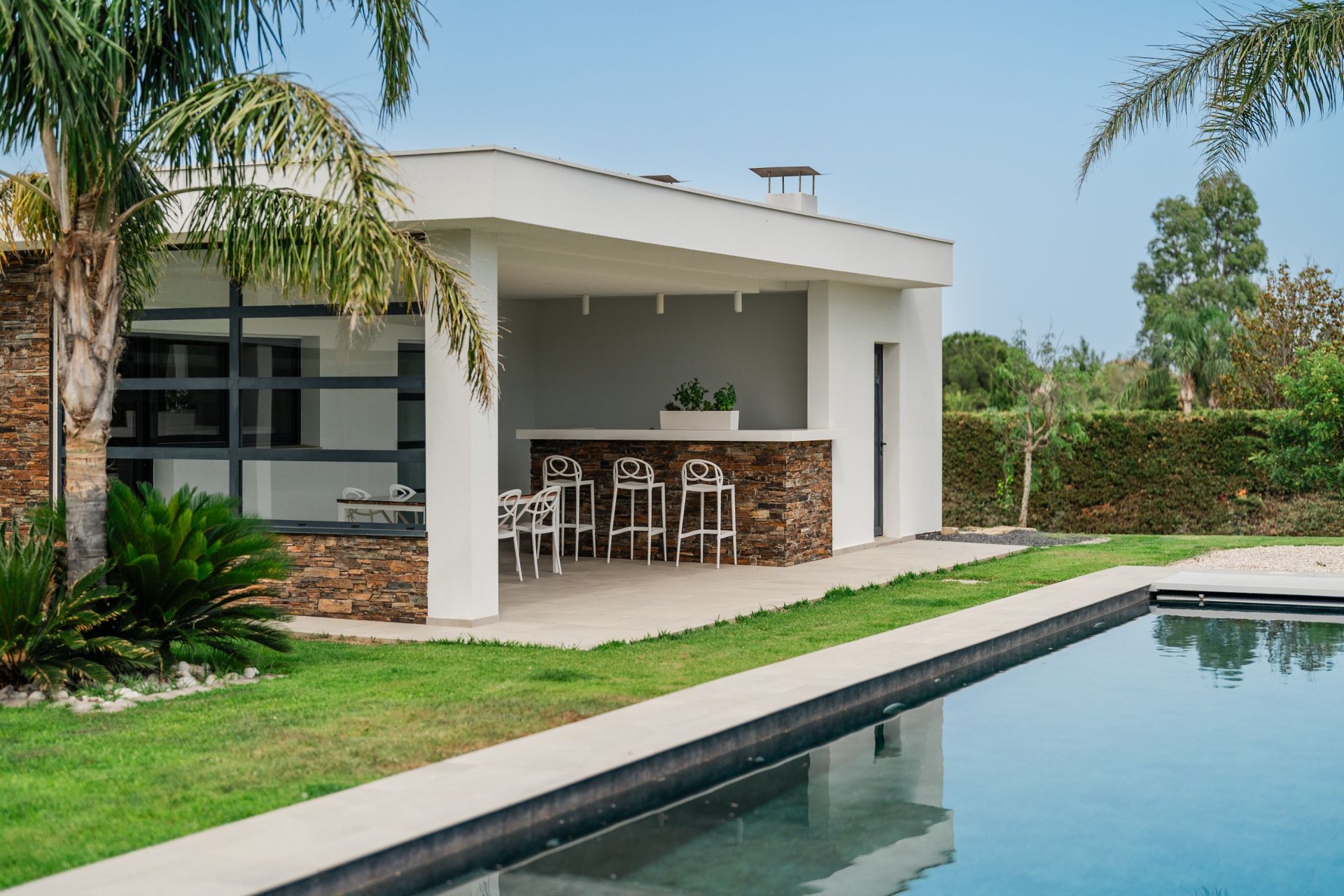 luxury house 10 Rooms for sale on PERPIGNAN (66000)