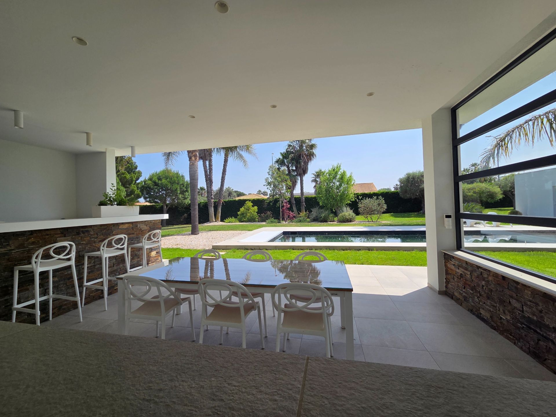 luxury house 10 Rooms for sale on PERPIGNAN (66000)