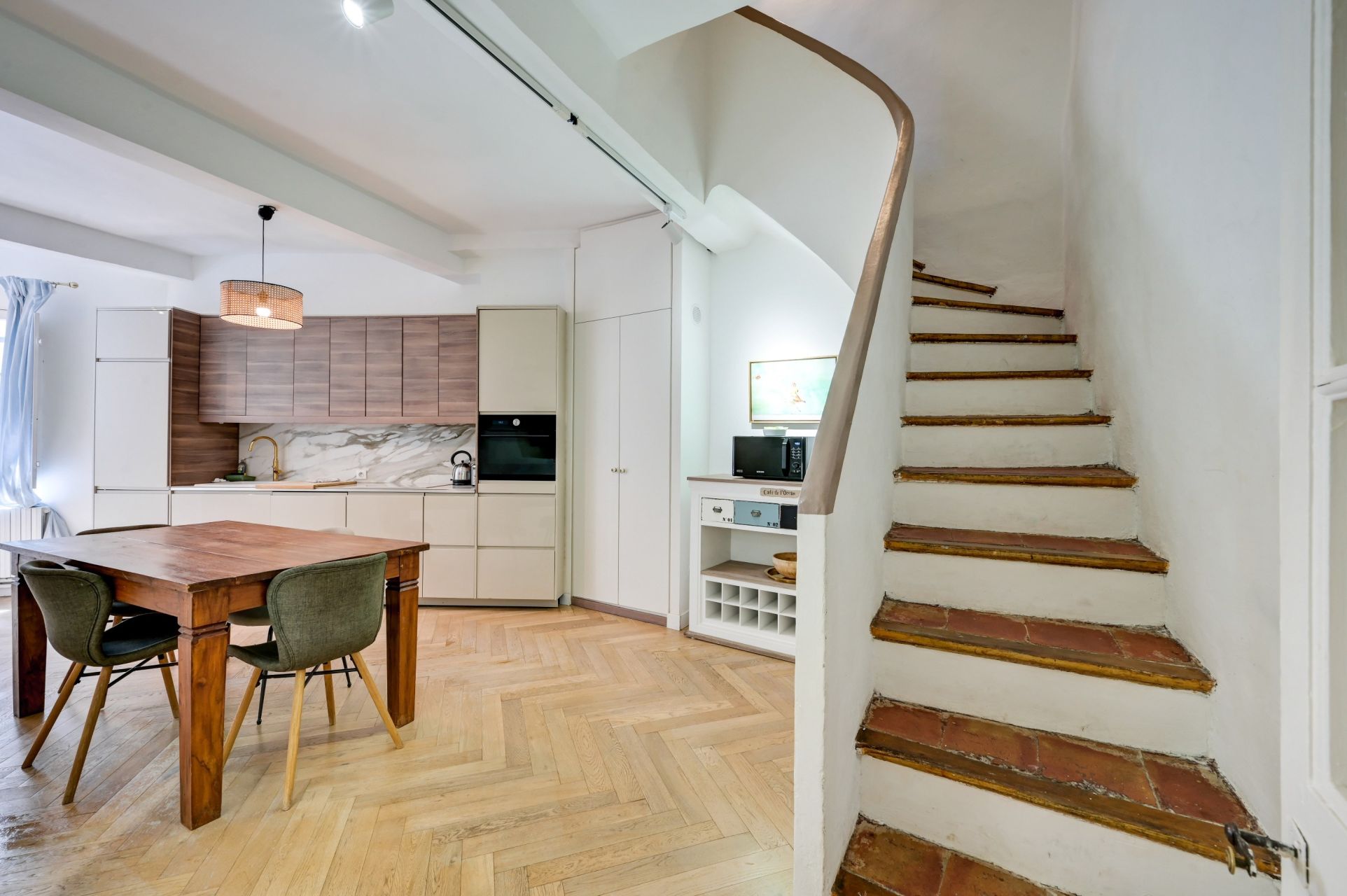 luxury apartment 3 Rooms for rent on AIX EN PROVENCE (13100)