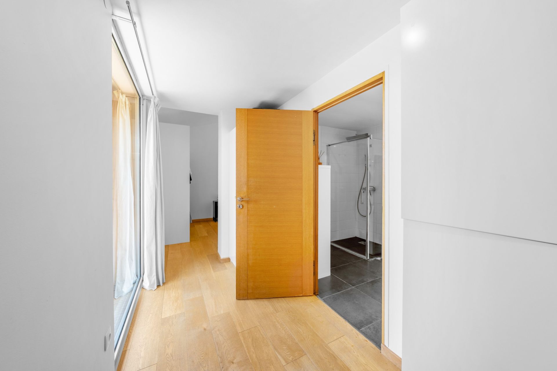 luxury house 8 Rooms for sale on VEIGY FONCENEX (74140)