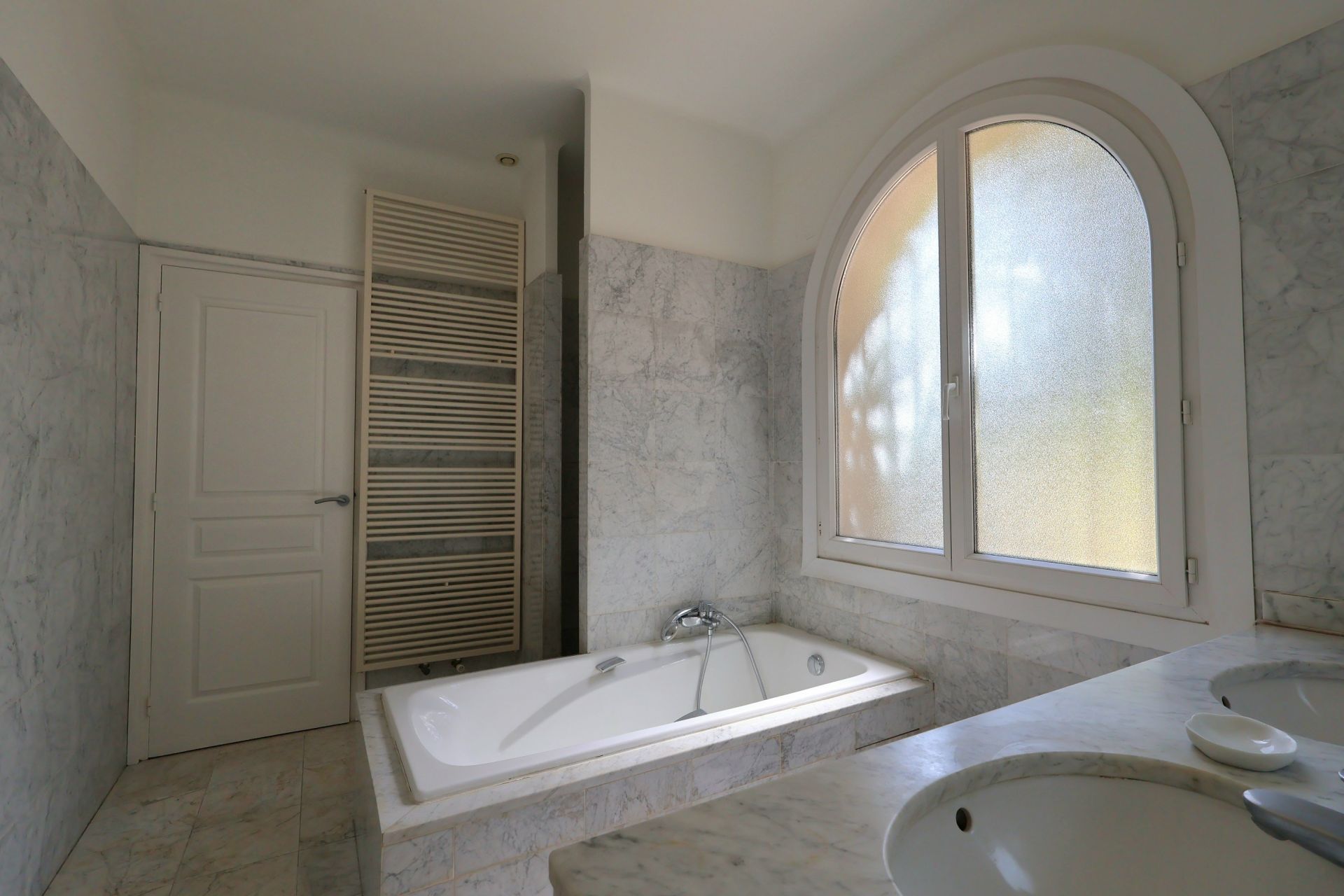 luxury house 7 Rooms for sale on MONTPELLIER (34070)