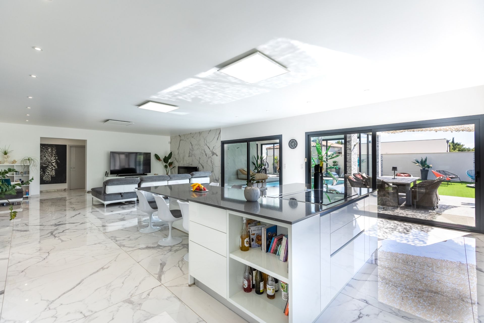 luxury house 5 Rooms for sale on THUIR (66300)