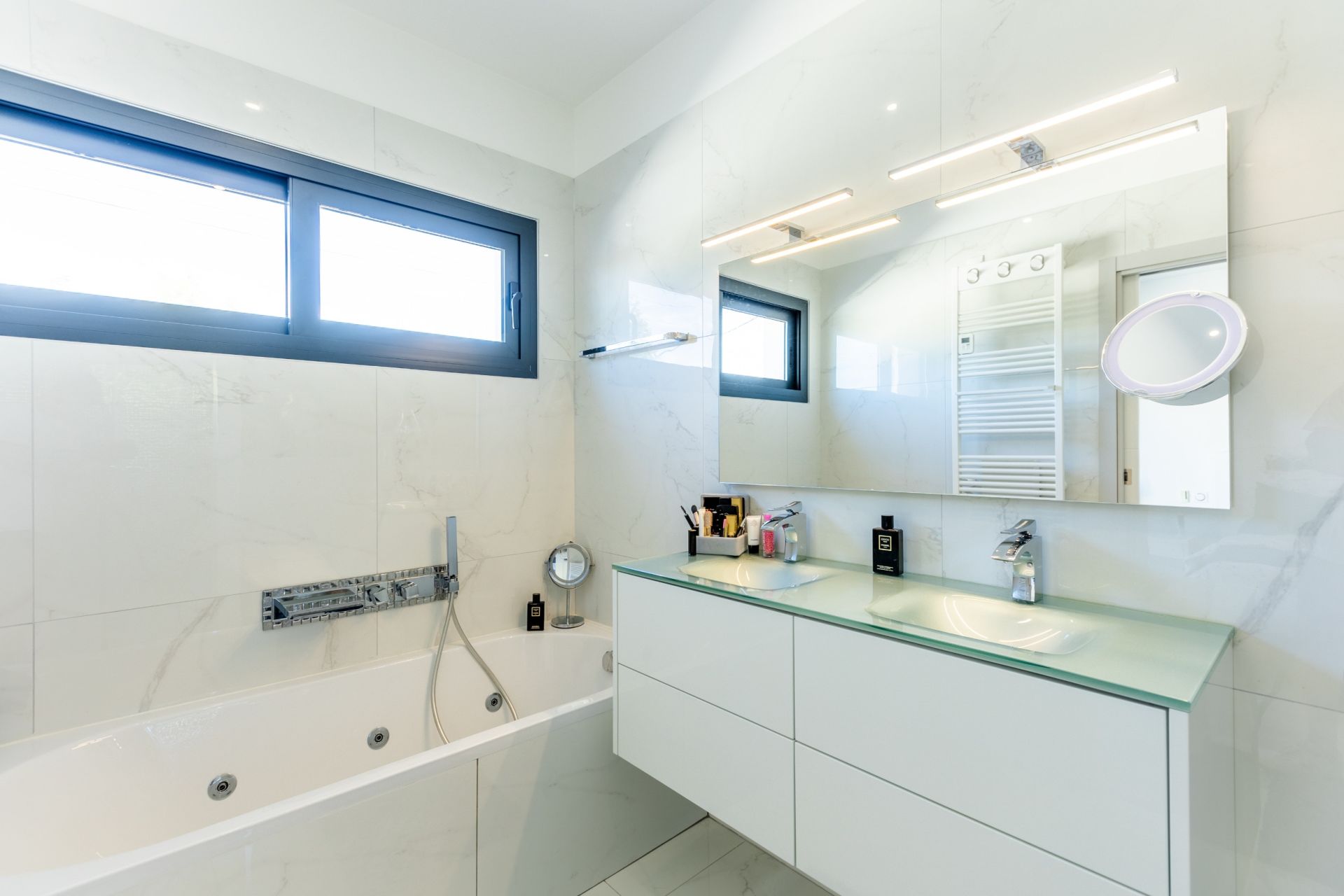 luxury house 5 Rooms for sale on THUIR (66300)