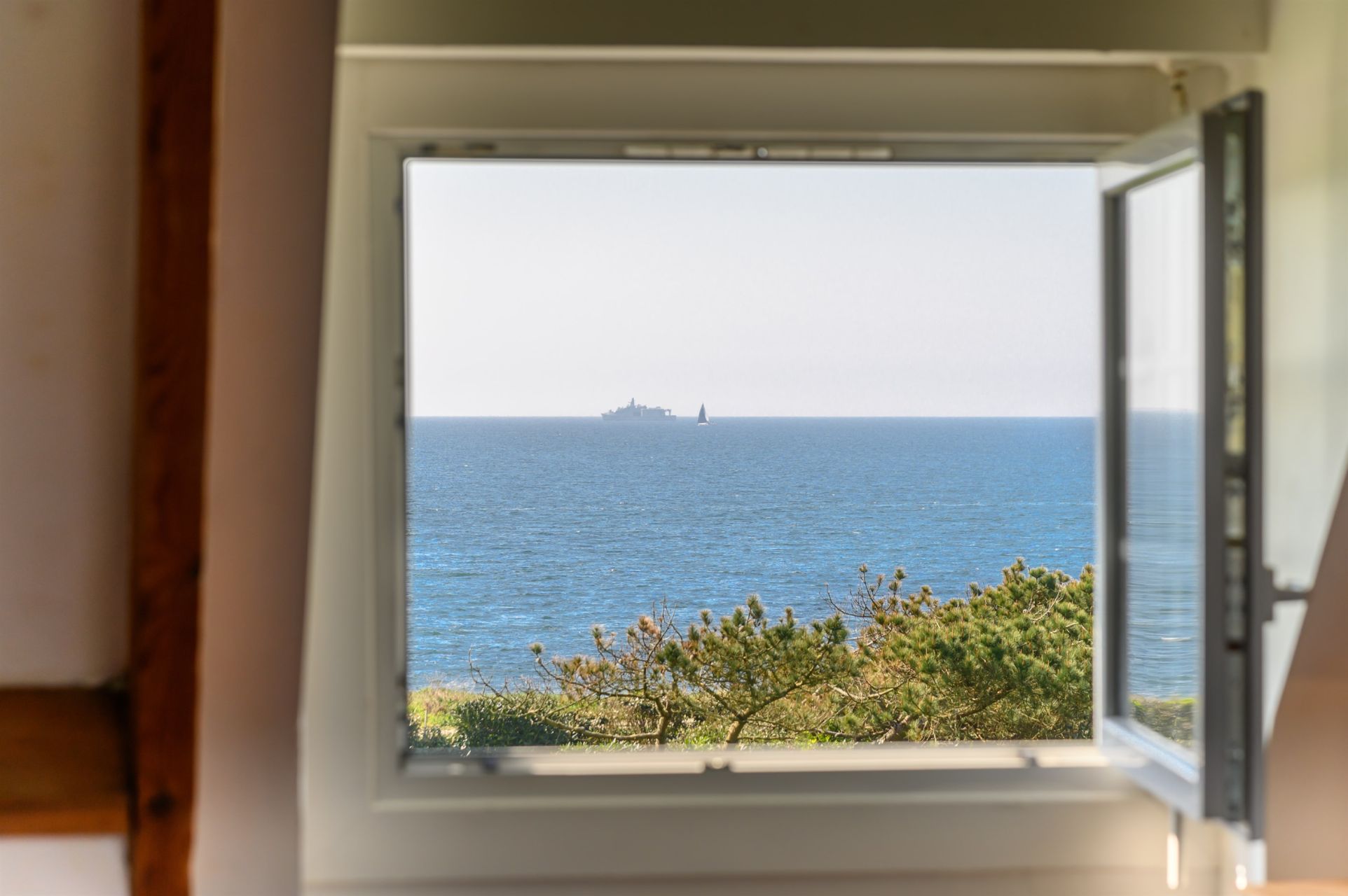 luxury house 8 Rooms for sale on TREGUNC (29910)