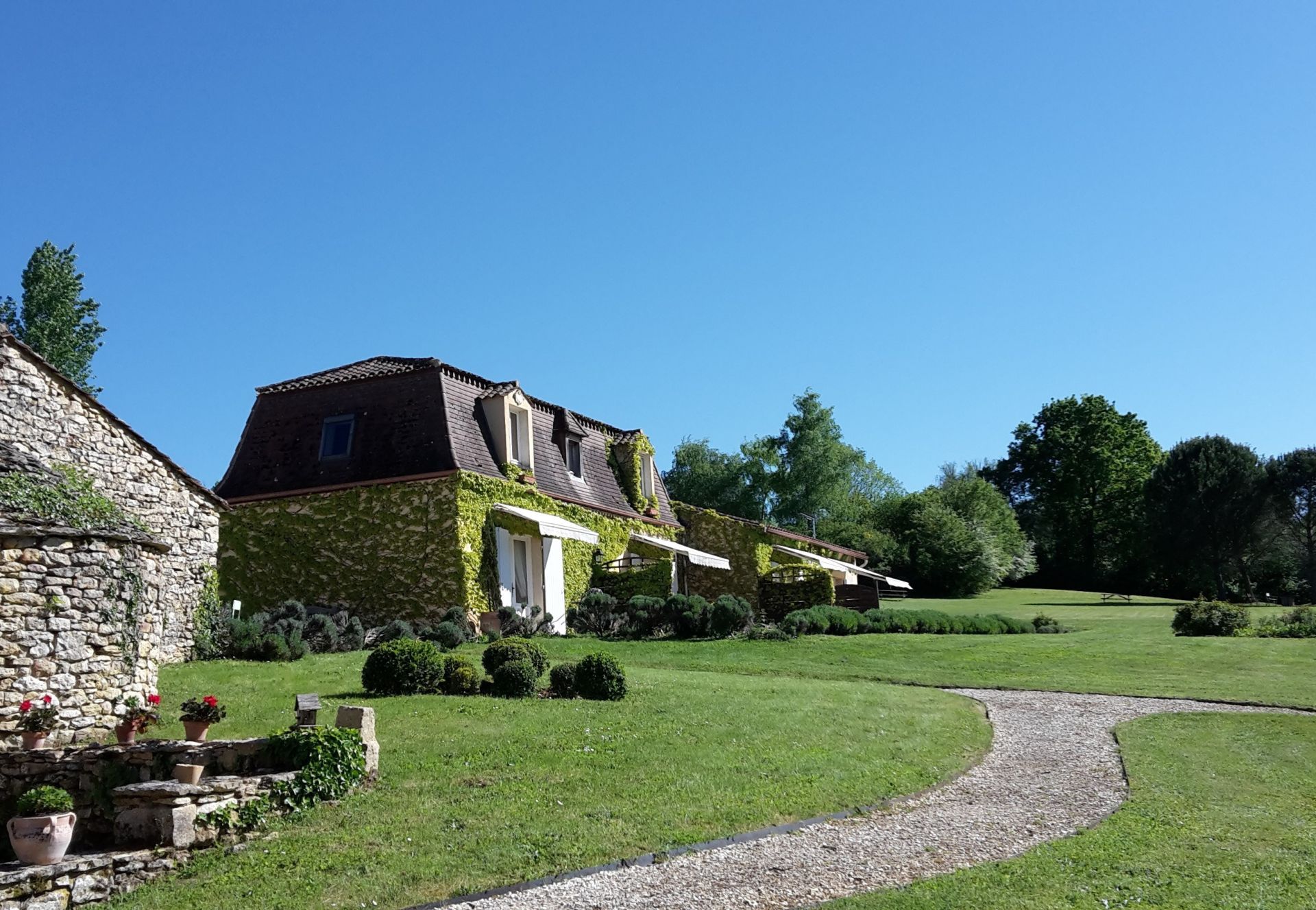 maison de luxe 15 Pièces en vente sur SIORAC EN PERIGORD (24170)