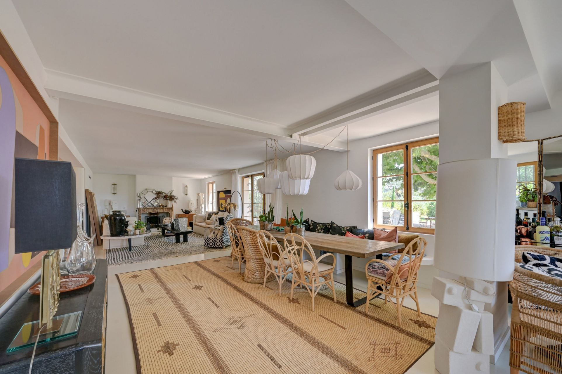 luxury house 8 Rooms for sale on AIX EN PROVENCE (13100)