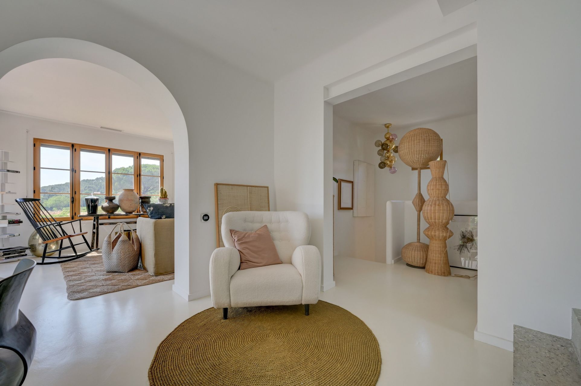 luxury house 8 Rooms for sale on AIX EN PROVENCE (13100)