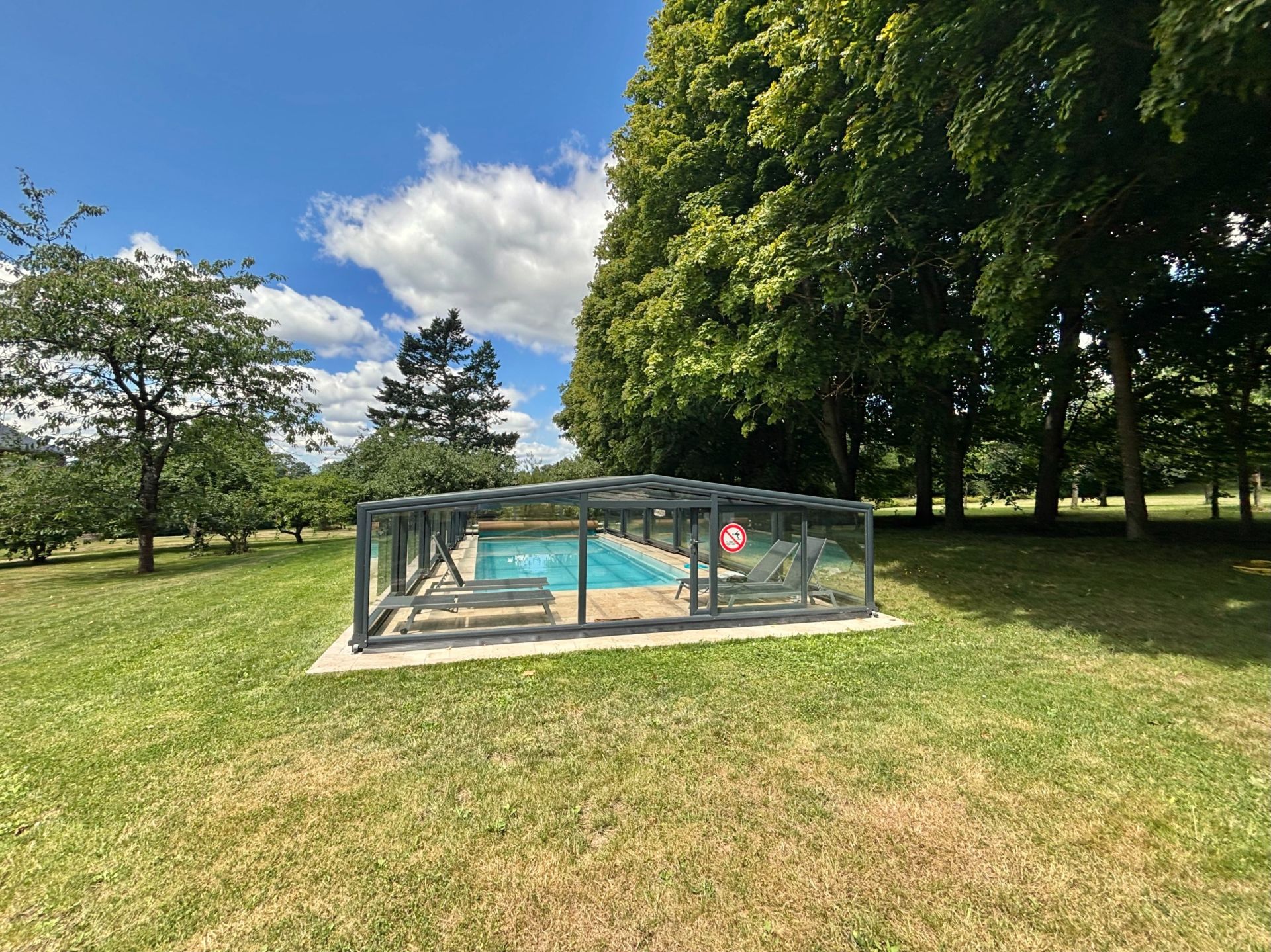 manoir 15 Pièces en vente sur ECAQUELON (27290)