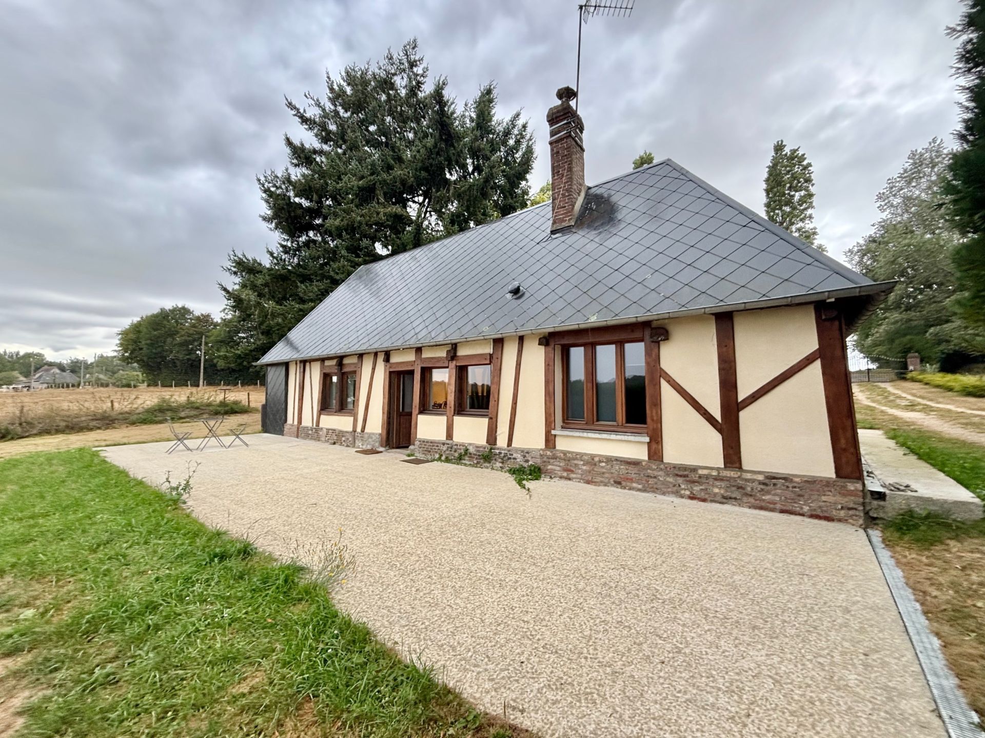 manoir 15 Pièces en vente sur ECAQUELON (27290)