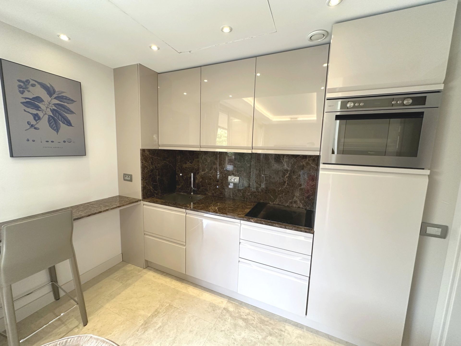 luxury apartment 2 Rooms for sale on MONACO (98000)