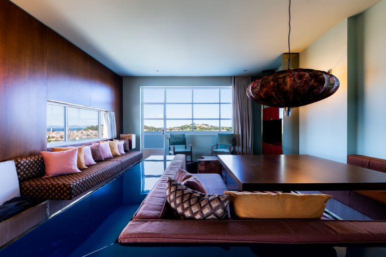 luxury apartment 4 Rooms for sale on ST TROPEZ (83990)