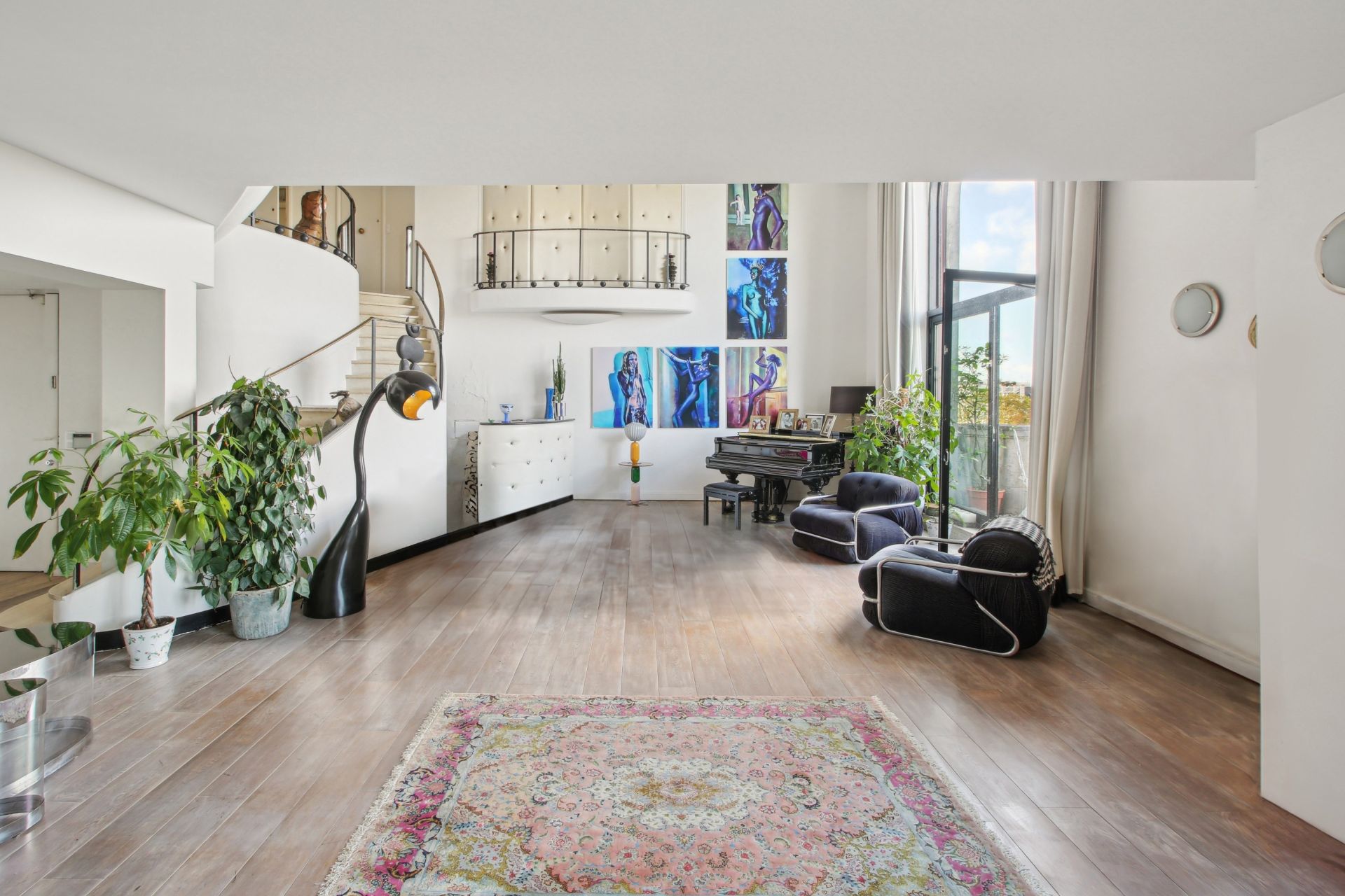 luxury duplex 5 Rooms for sale on PARIS (75116)