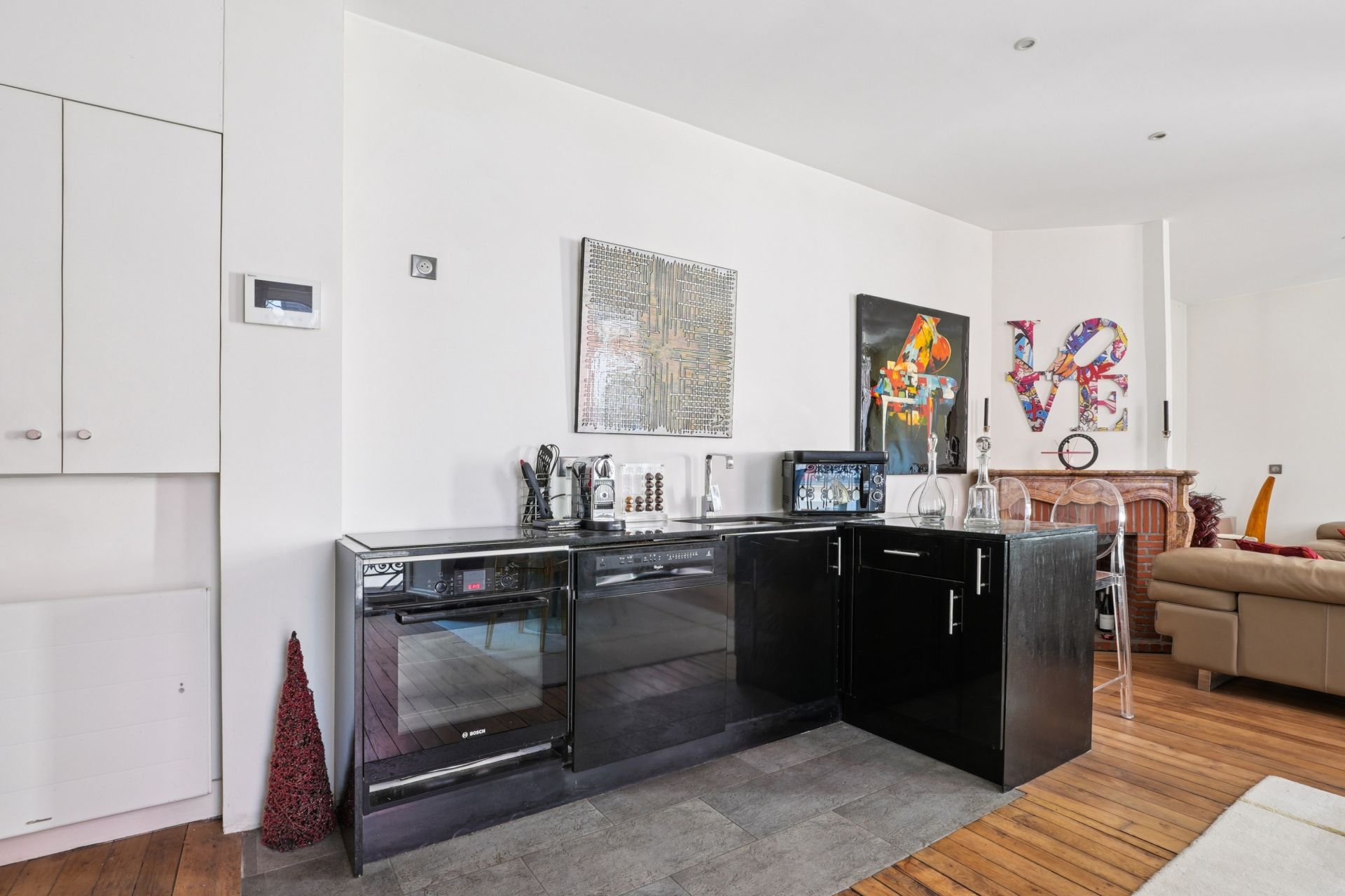 luxury house 4 Rooms for sale on PARIS (75014)