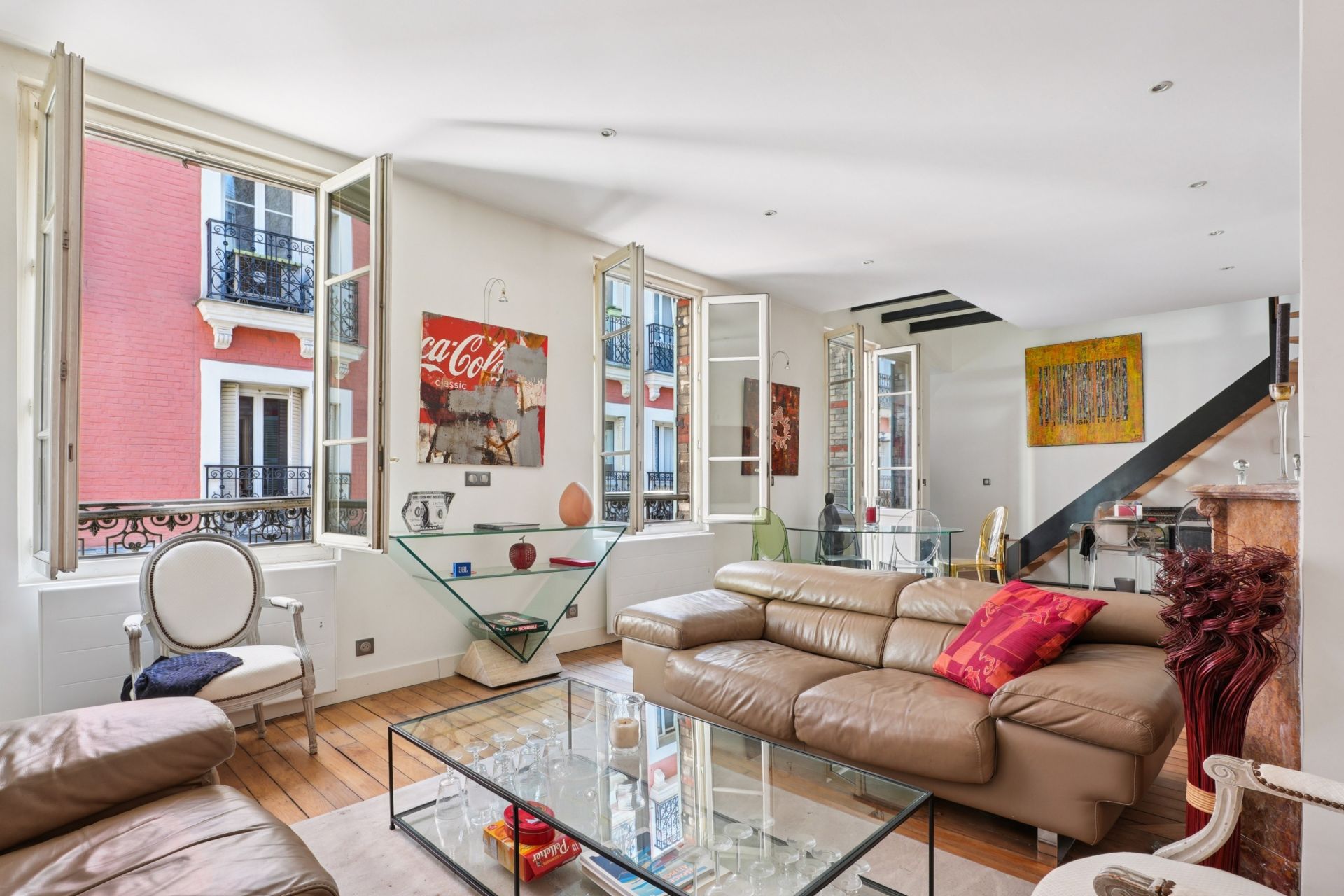 luxury house 4 Rooms for sale on PARIS (75014)