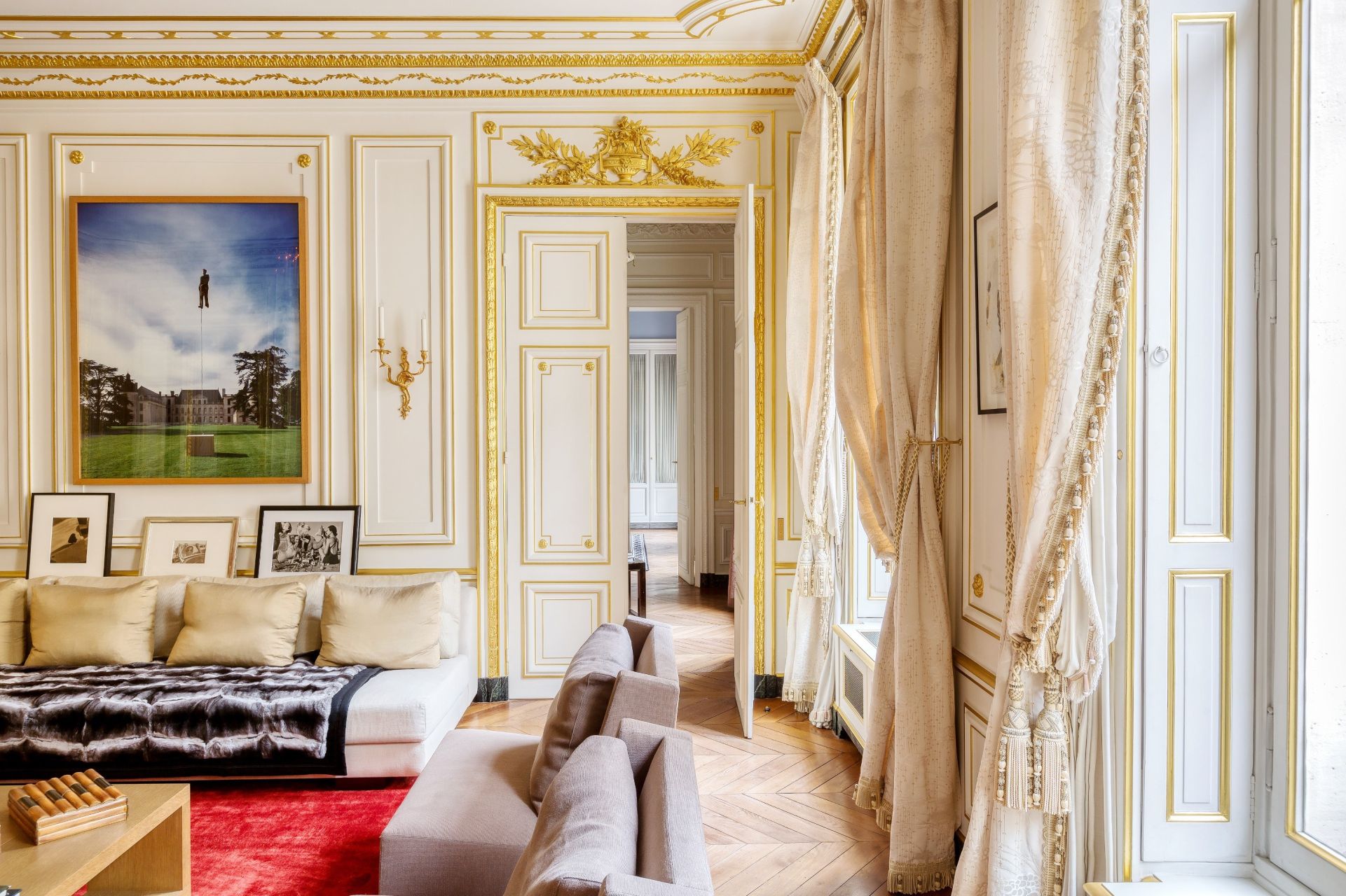 luxury apartment 7 Rooms for sale on PARIS (75008)