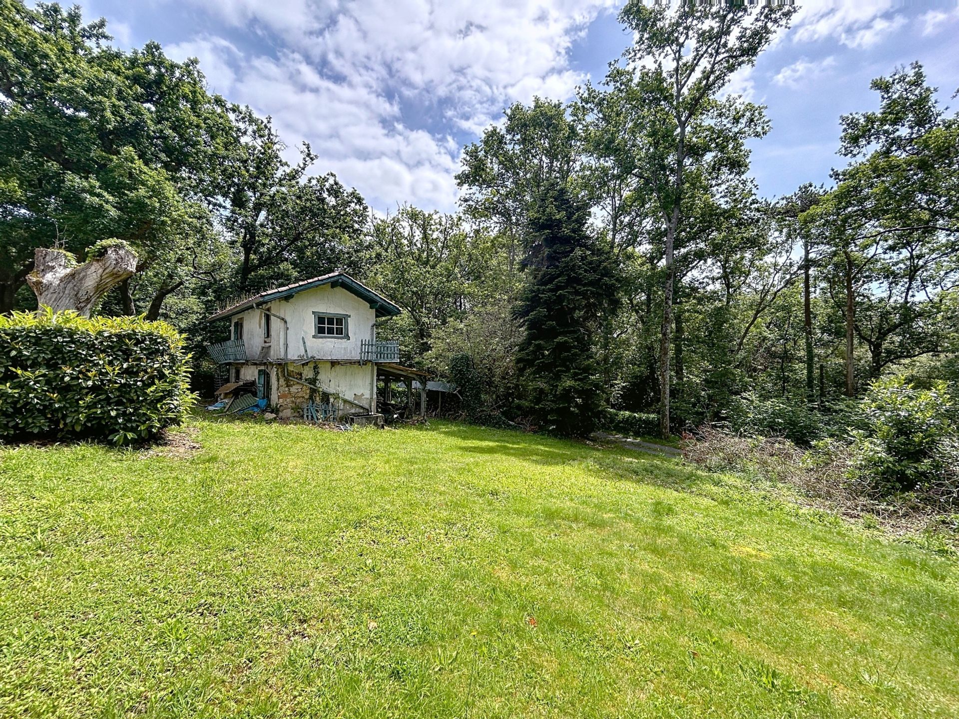 maison de luxe 16 Pièces en vente sur ST PEE SUR NIVELLE (64310)