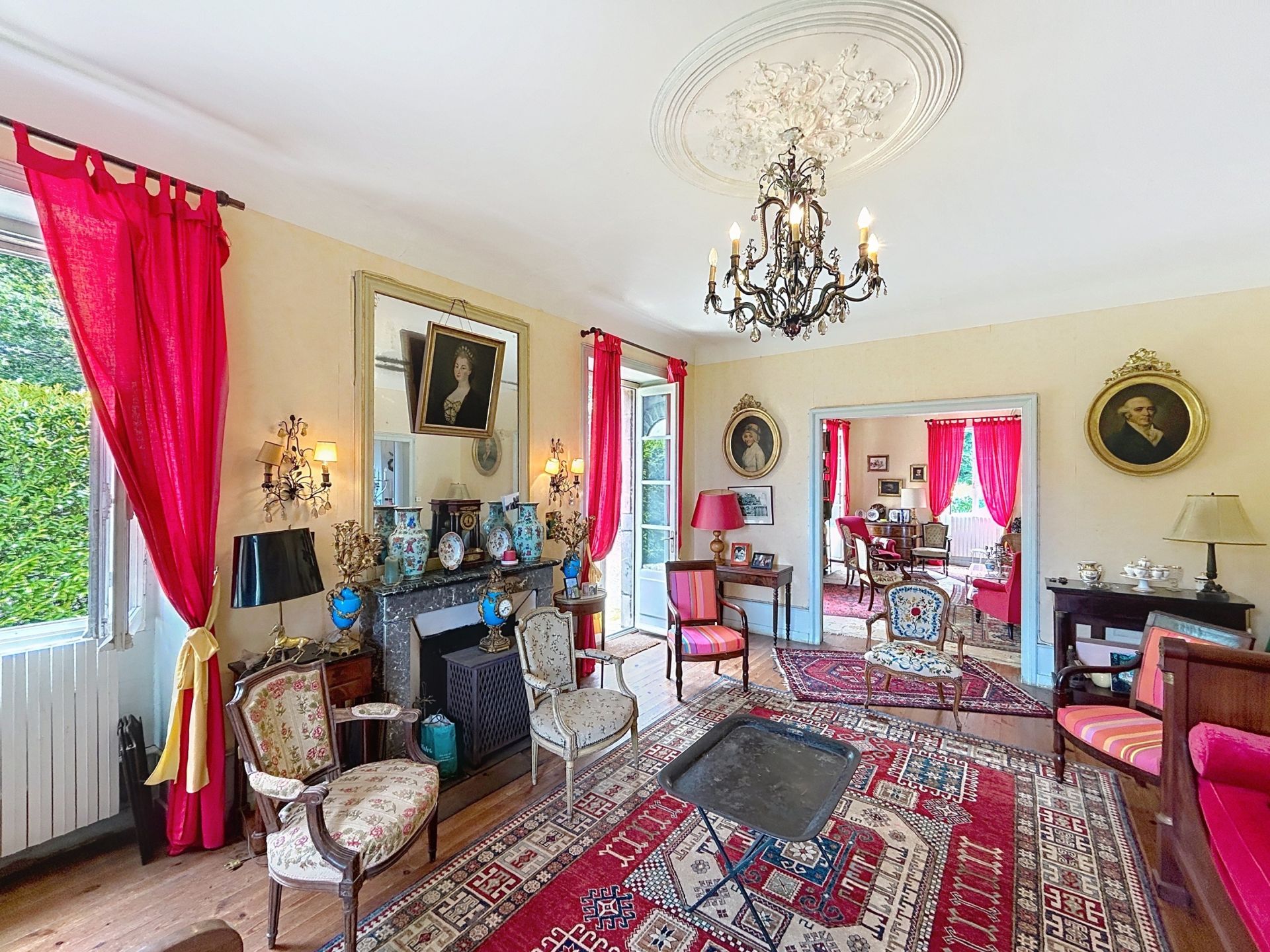 maison de luxe 16 Pièces en vente sur ST PEE SUR NIVELLE (64310)