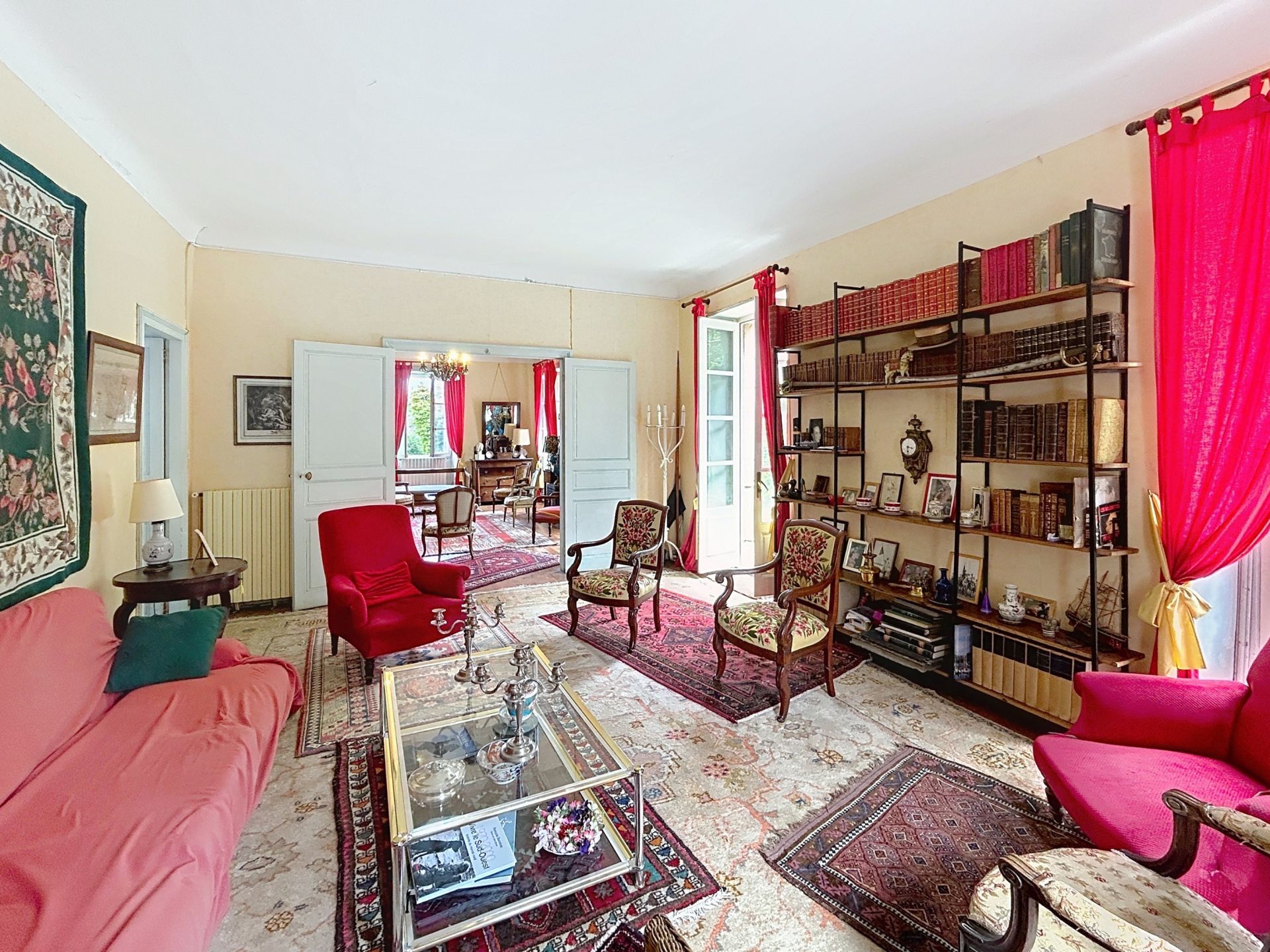 maison de luxe 16 Pièces en vente sur ST PEE SUR NIVELLE (64310)