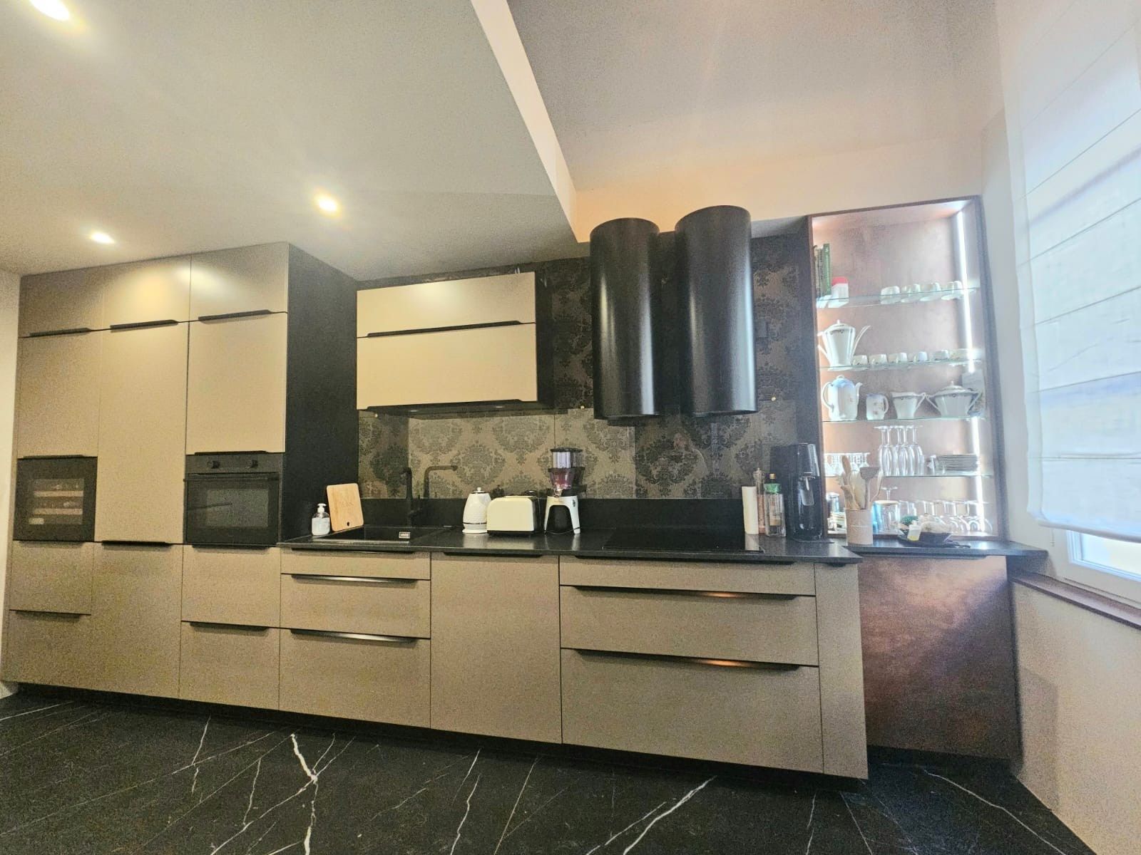 luxury apartment 7 Rooms for rent on AIX EN PROVENCE (13100)