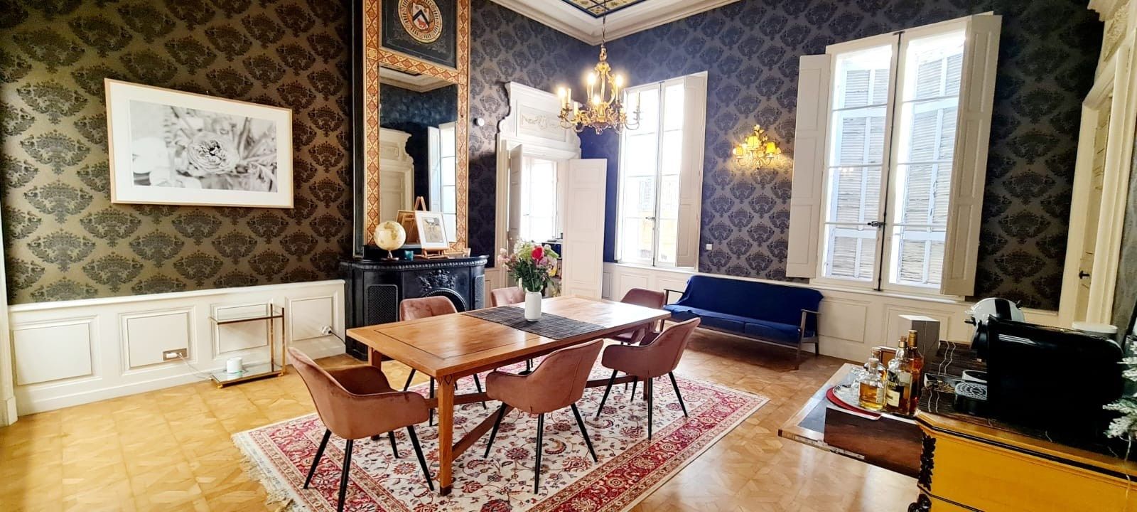 luxury apartment 7 Rooms for rent on AIX EN PROVENCE (13100)