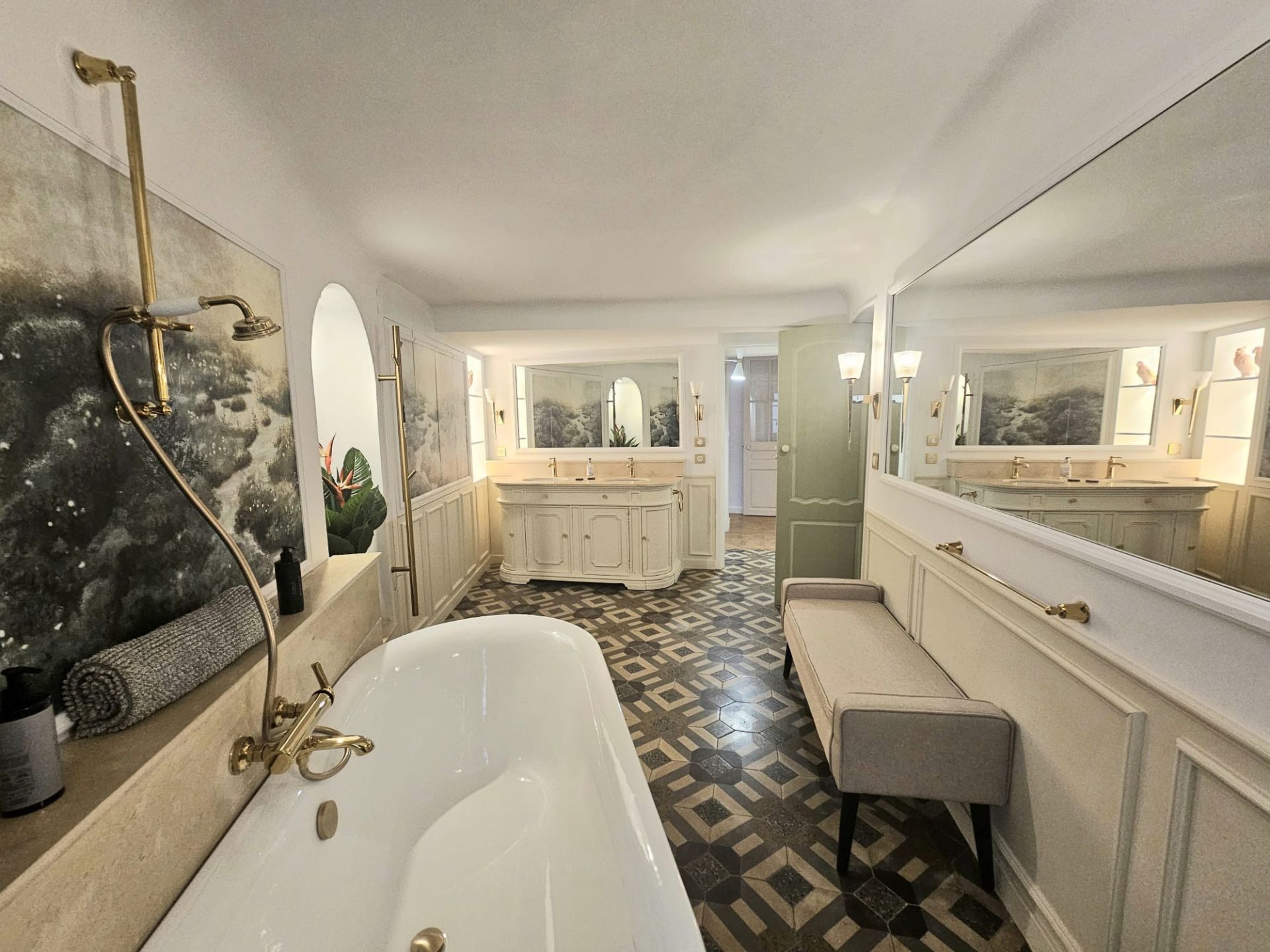 luxury apartment 7 Rooms for rent on AIX EN PROVENCE (13100)